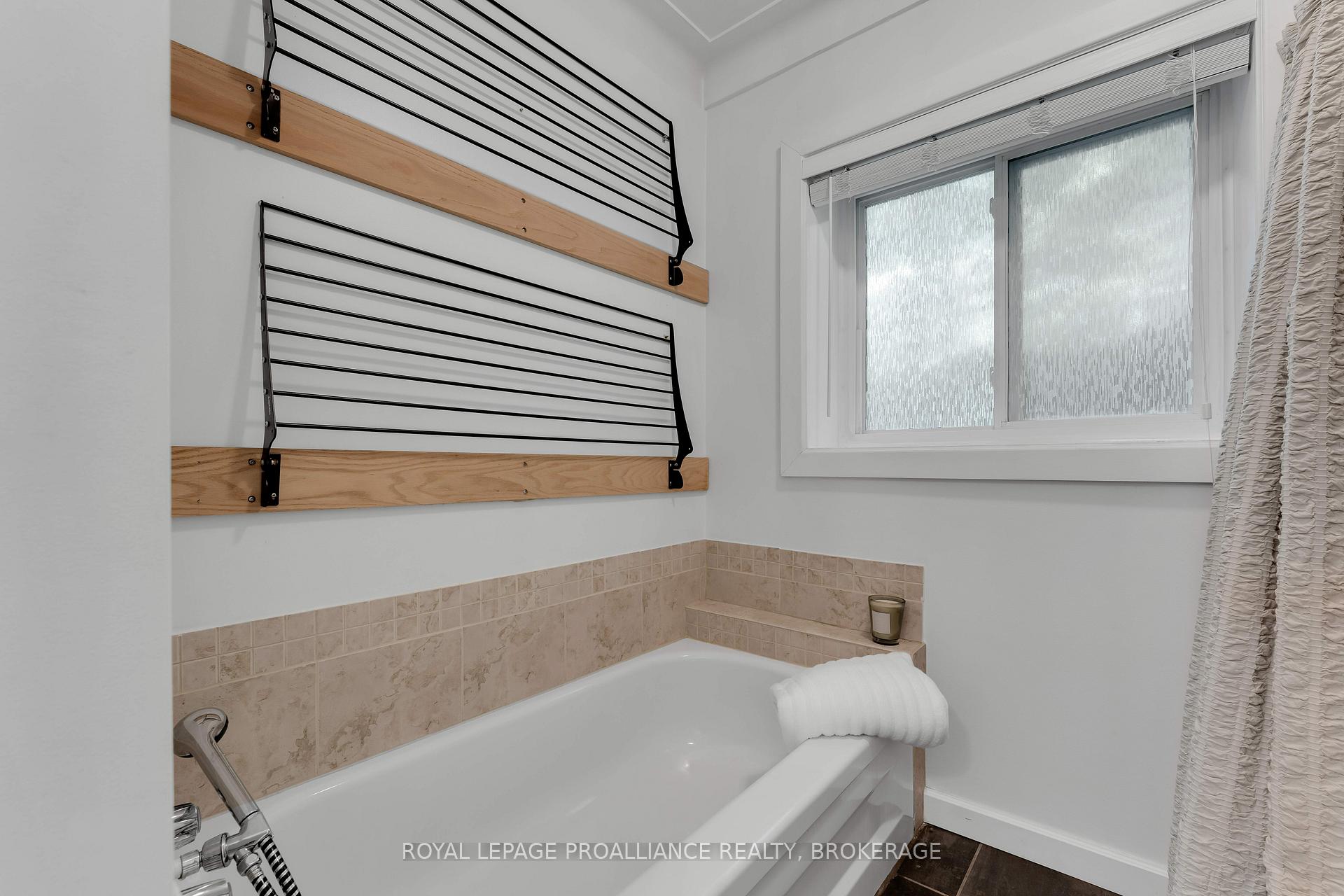 Photo 31 of 4268 Melody Lodge Lane, Frontenac, Frontenac South — HOMEH