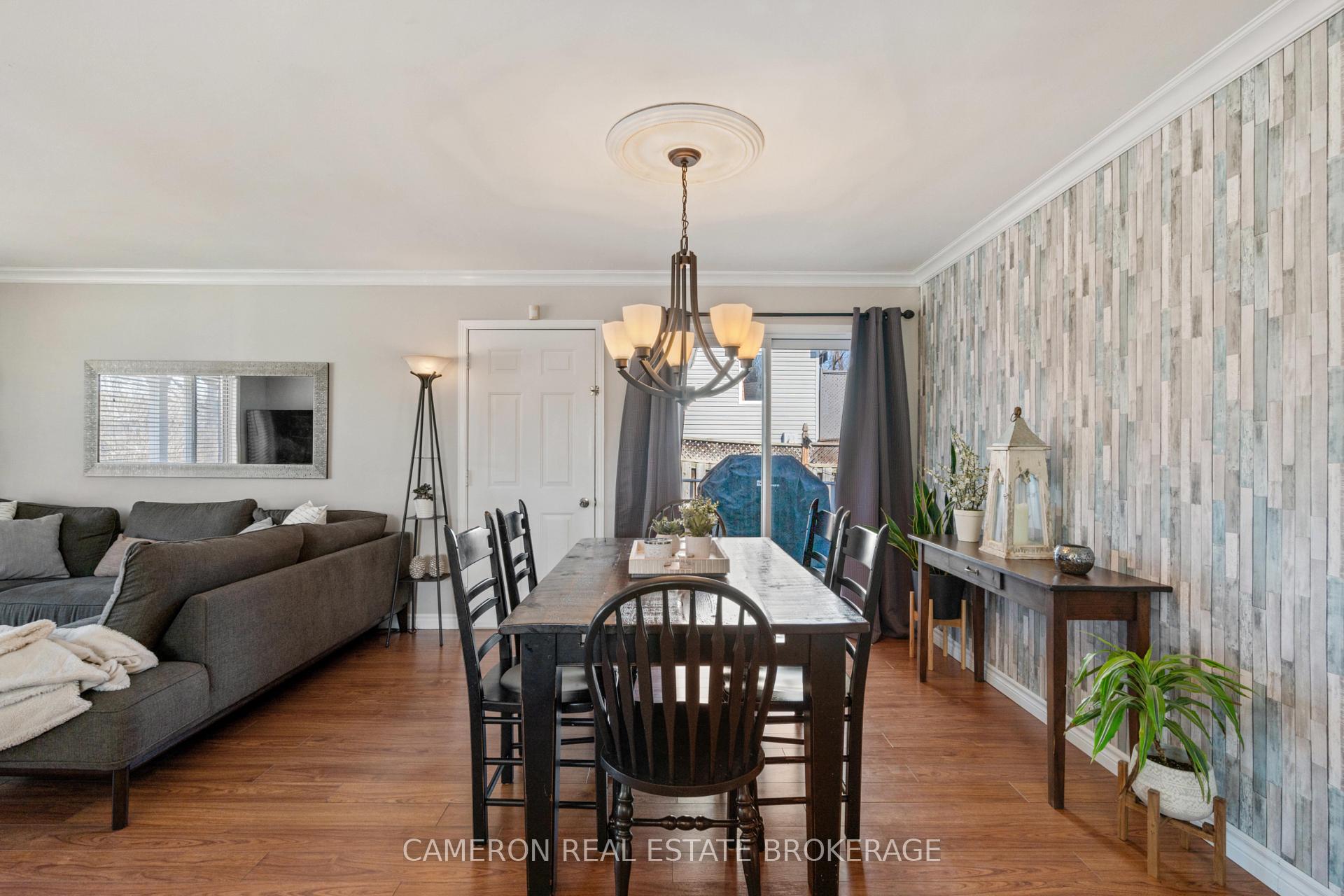 Photo 8 of 706 Hamilton Crescent, Cornwall — HOMEH