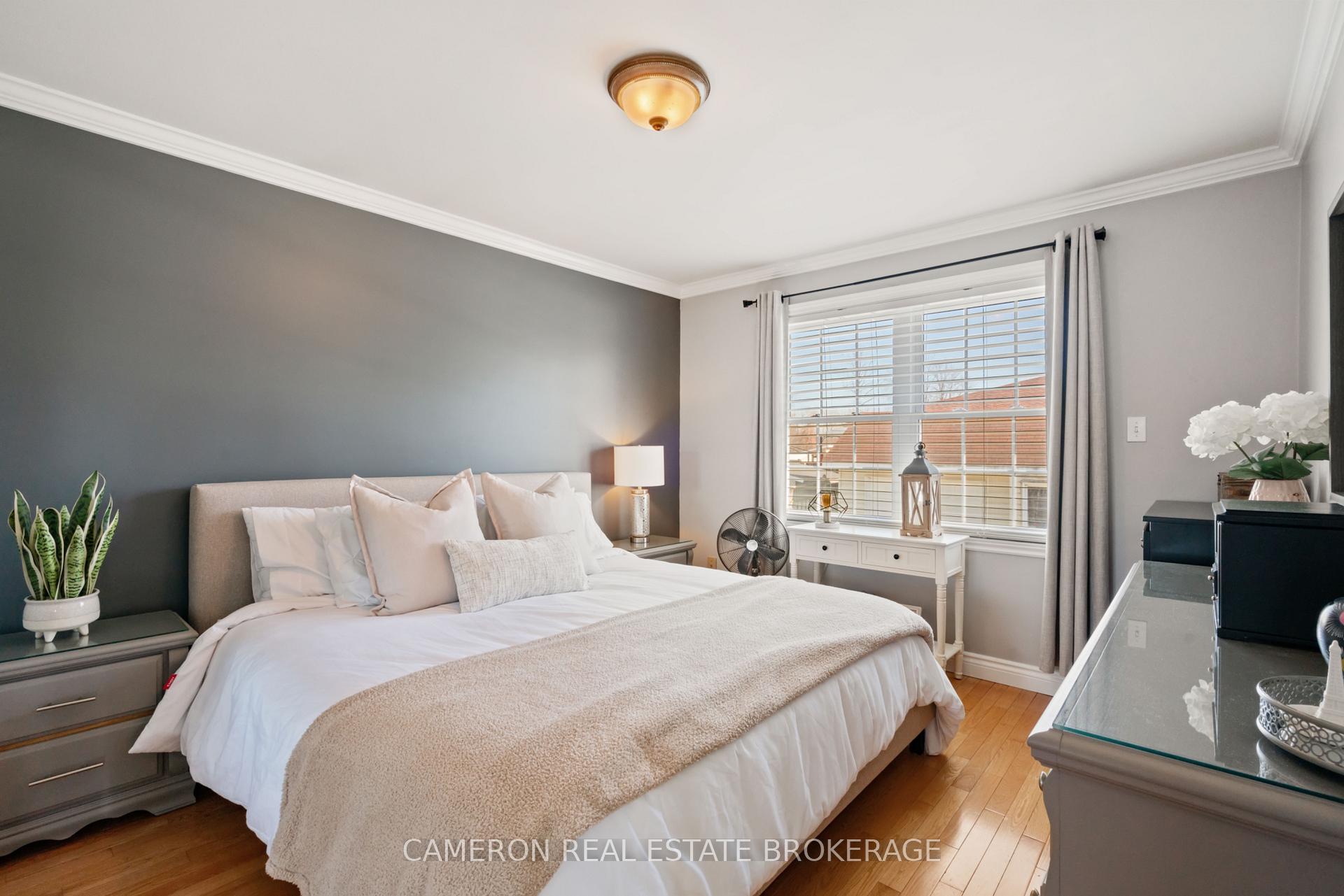 Photo 10 of 706 Hamilton Crescent, Cornwall — HOMEH