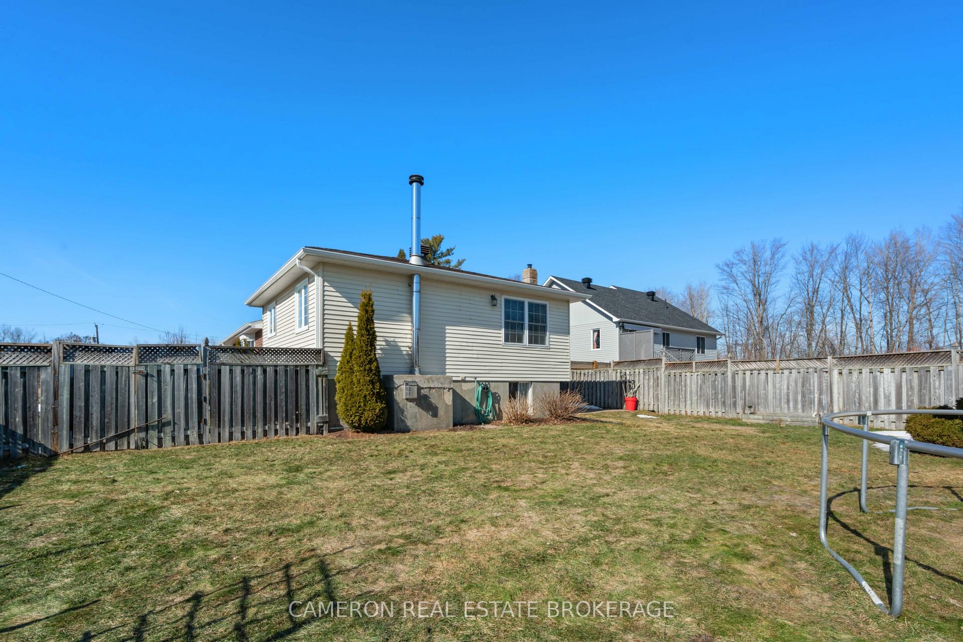 Photo 29 of 706 Hamilton Crescent, Cornwall — HOMEH