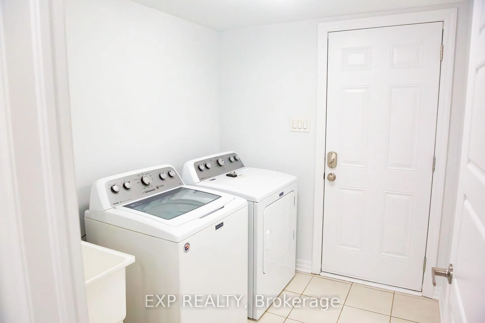 Photo 7 of Unit 17, 230 Avonsyde Boulevard, Hamilton, Waterdown — HOMEH