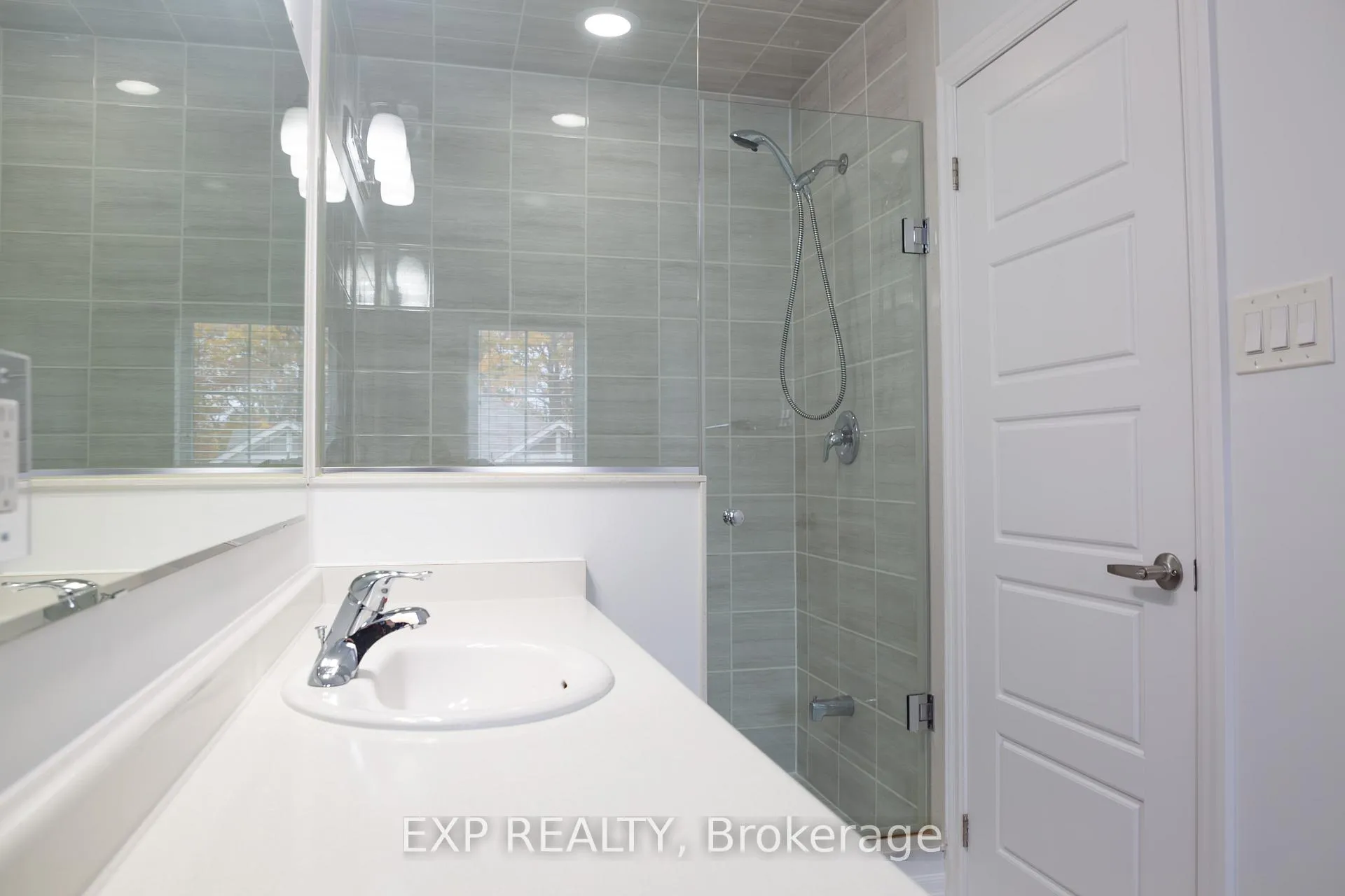 Photo 21 of Unit 17, 230 Avonsyde Boulevard, Hamilton, Waterdown — HOMEH