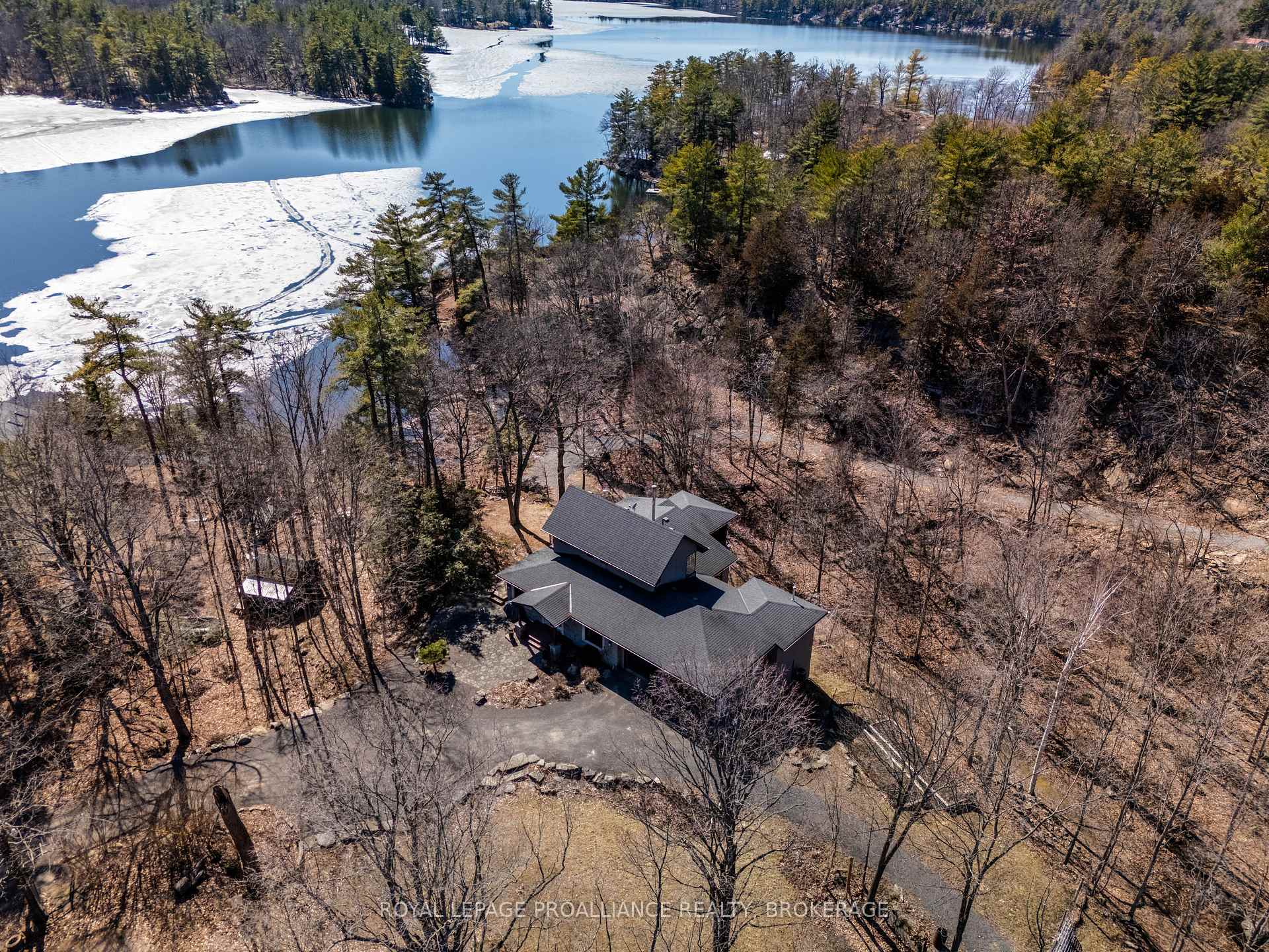Photo 2 of 7955 Perth Road, Frontenac, Frontenac South — HOMEH