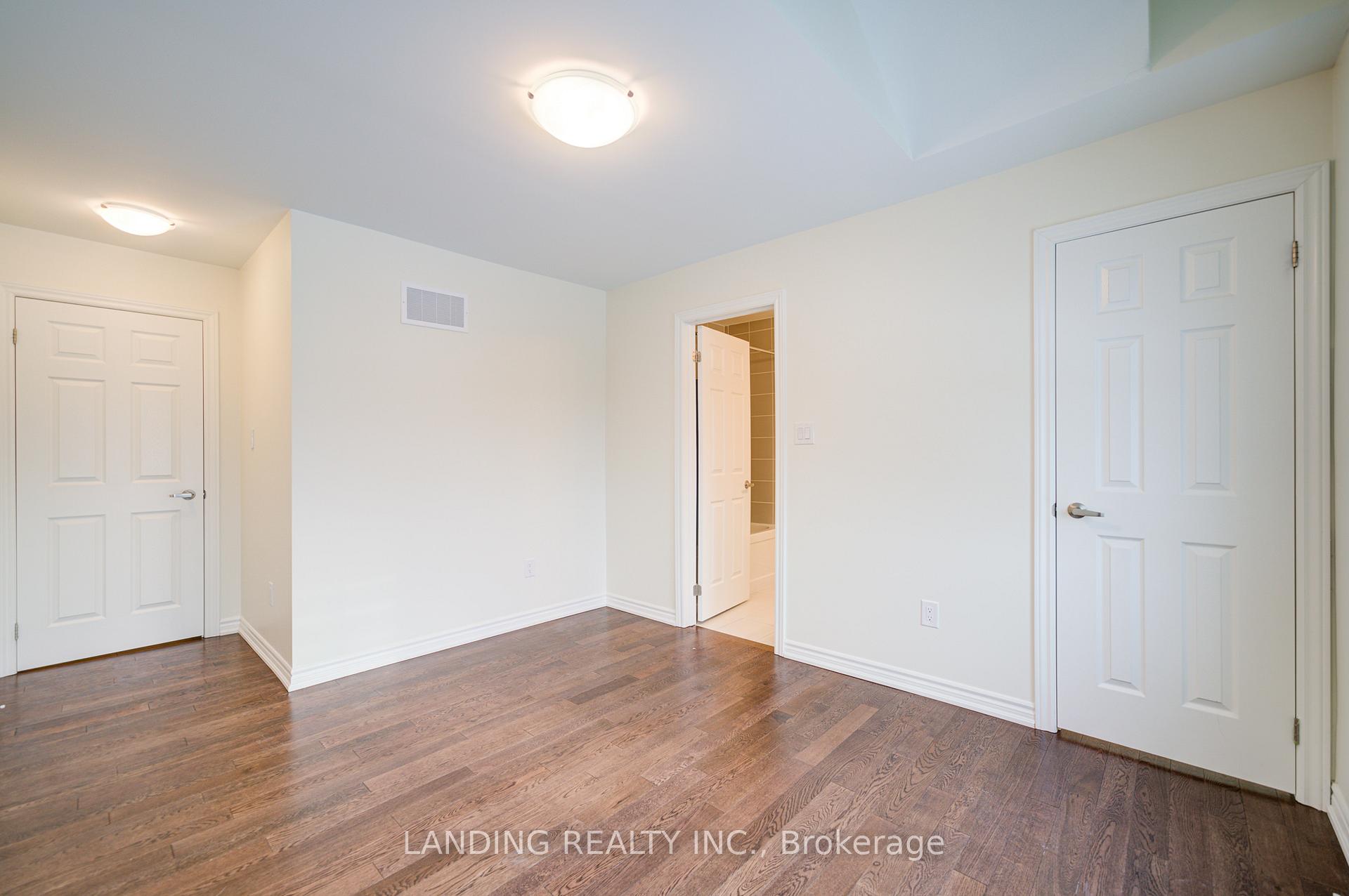 Photo 18 of 95 Therma Crescent, Markham, Victoria Square — HOMEH