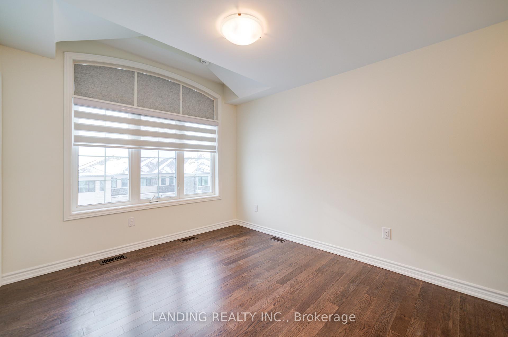 Photo 12 of 95 Therma Crescent, Markham, Victoria Square — HOMEH