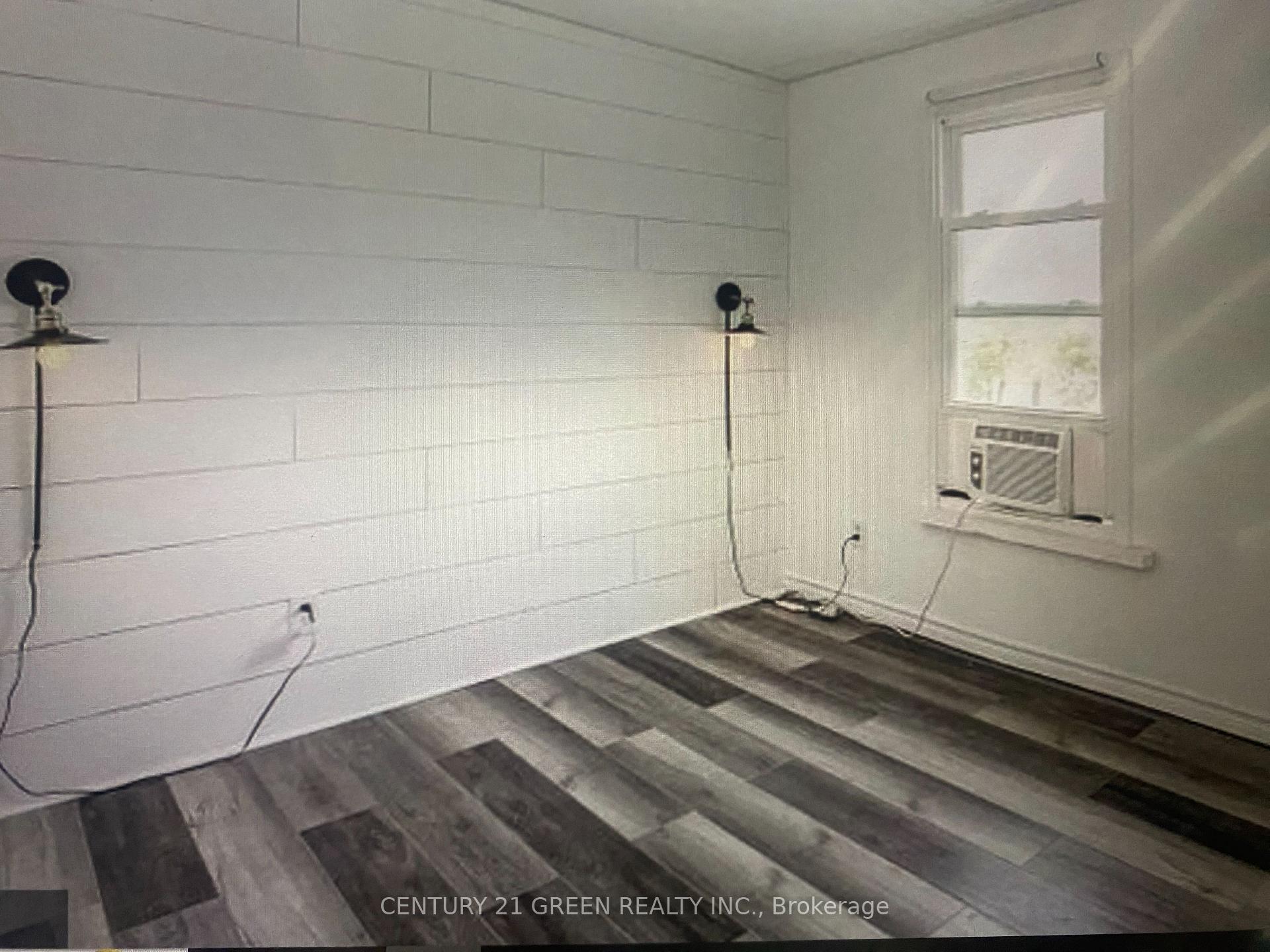 Photo 12 of 12 Lawrence Avenue, Guelph, St. Patrick's Ward — HOMEH