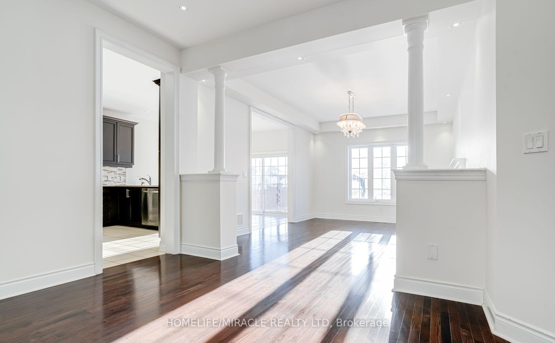 Photo 4 of 4 Lavallee Crescent, Brampton, Credit Valley — HOMEH