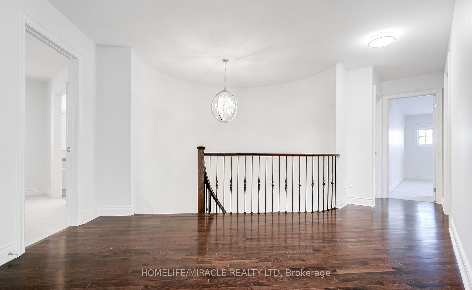 Photo 20 of 4 Lavallee Crescent, Brampton, Credit Valley — HOMEH