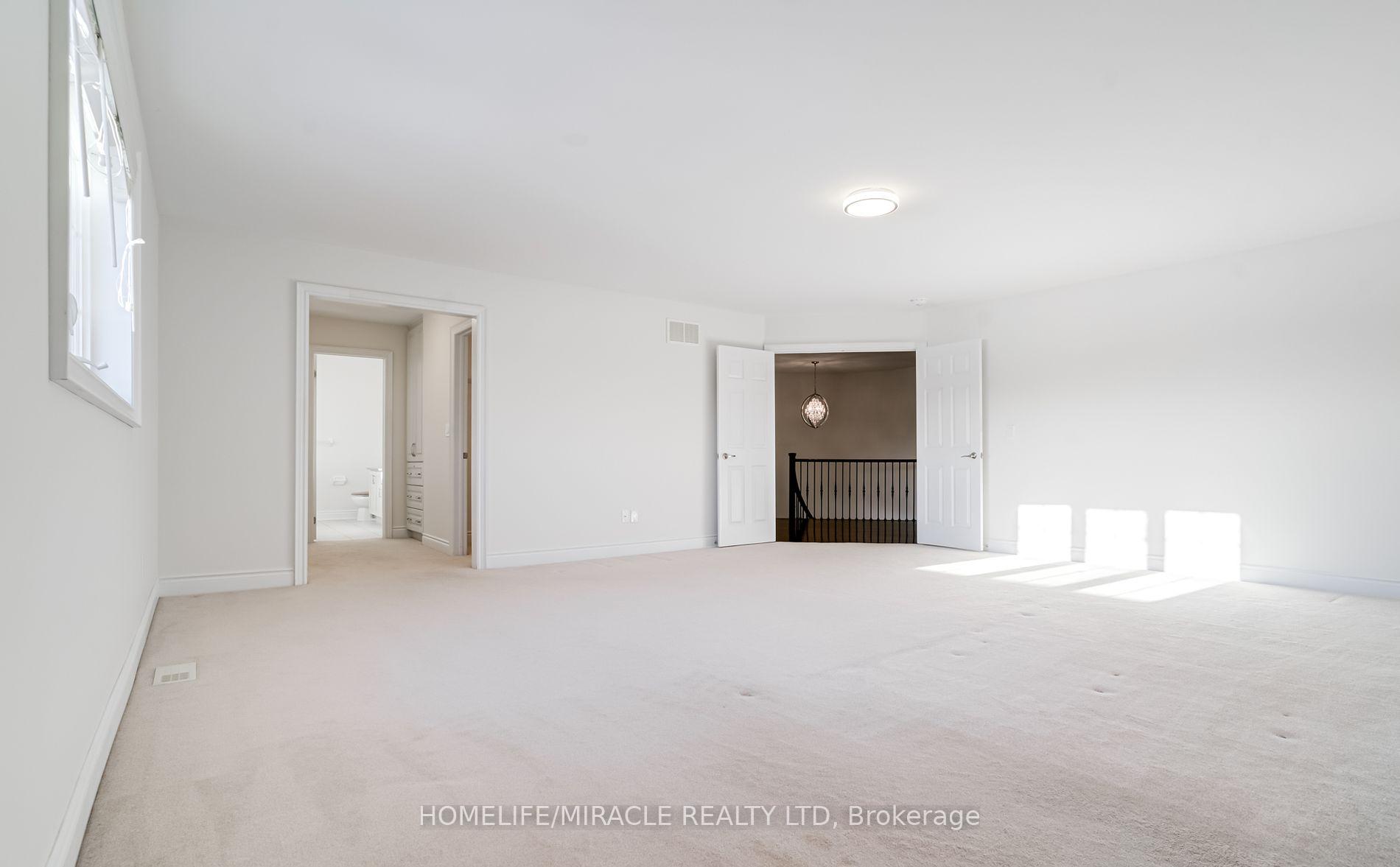 Photo 32 of 4 Lavallee Crescent, Brampton, Credit Valley — HOMEH