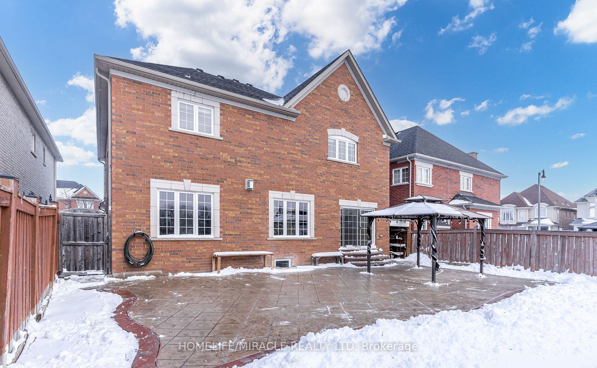 Photo 33 of 4 Lavallee Crescent, Brampton, Credit Valley — HOMEH