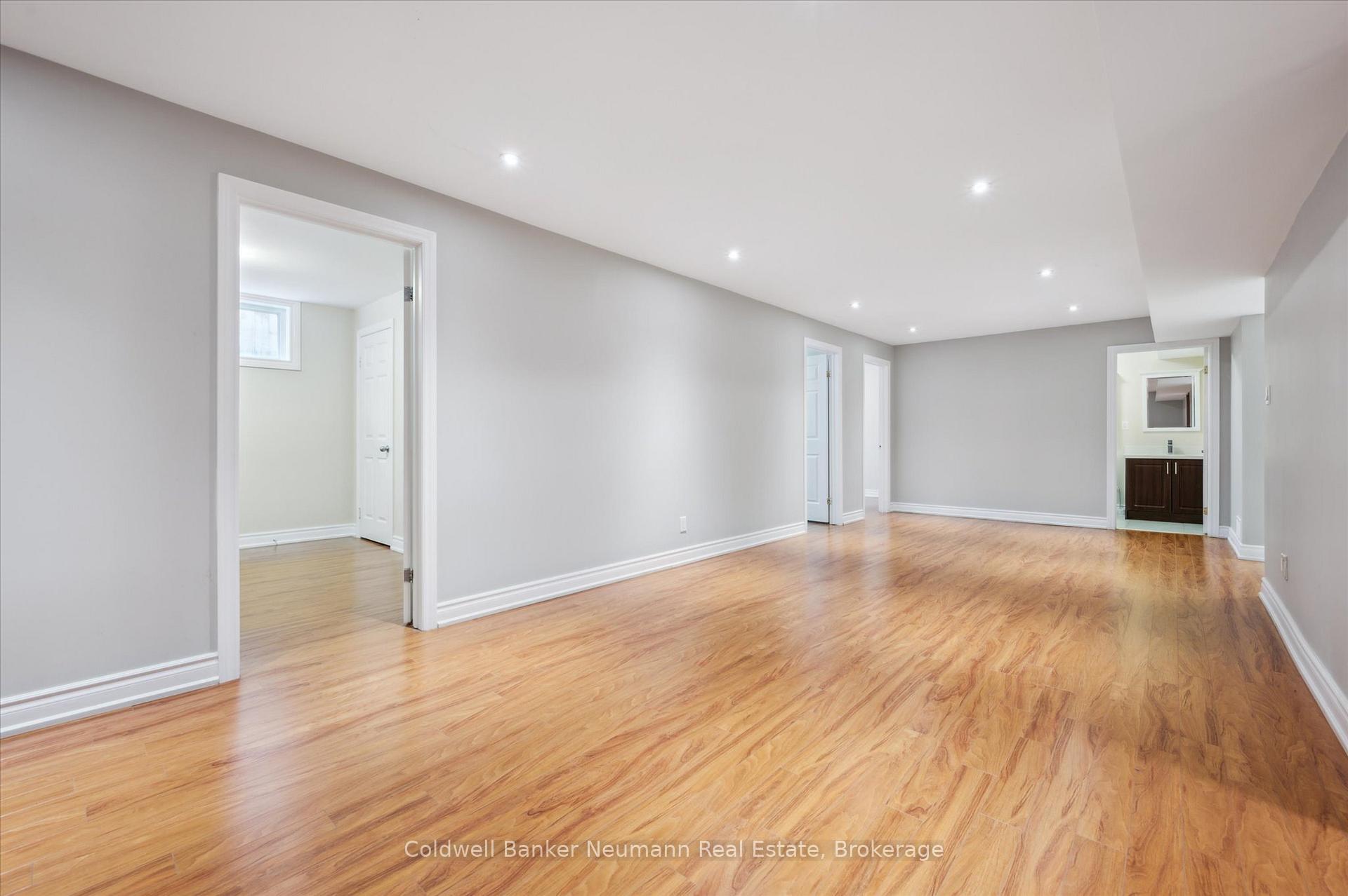 Photo 29 of 15 Hands Drive, Guelph, Kortright East — HOMEH