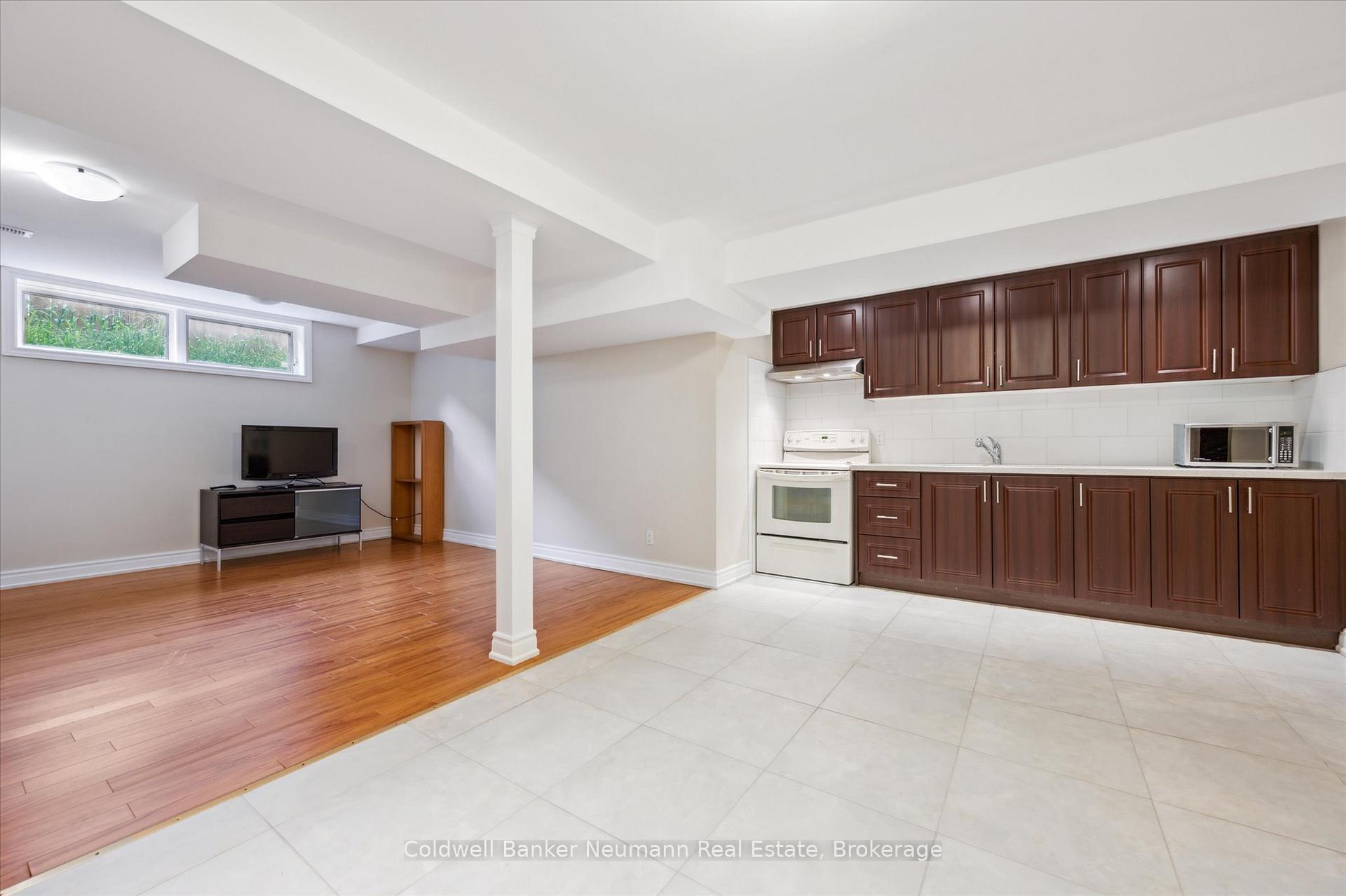 Photo 32 of 15 Hands Drive, Guelph, Kortright East — HOMEH