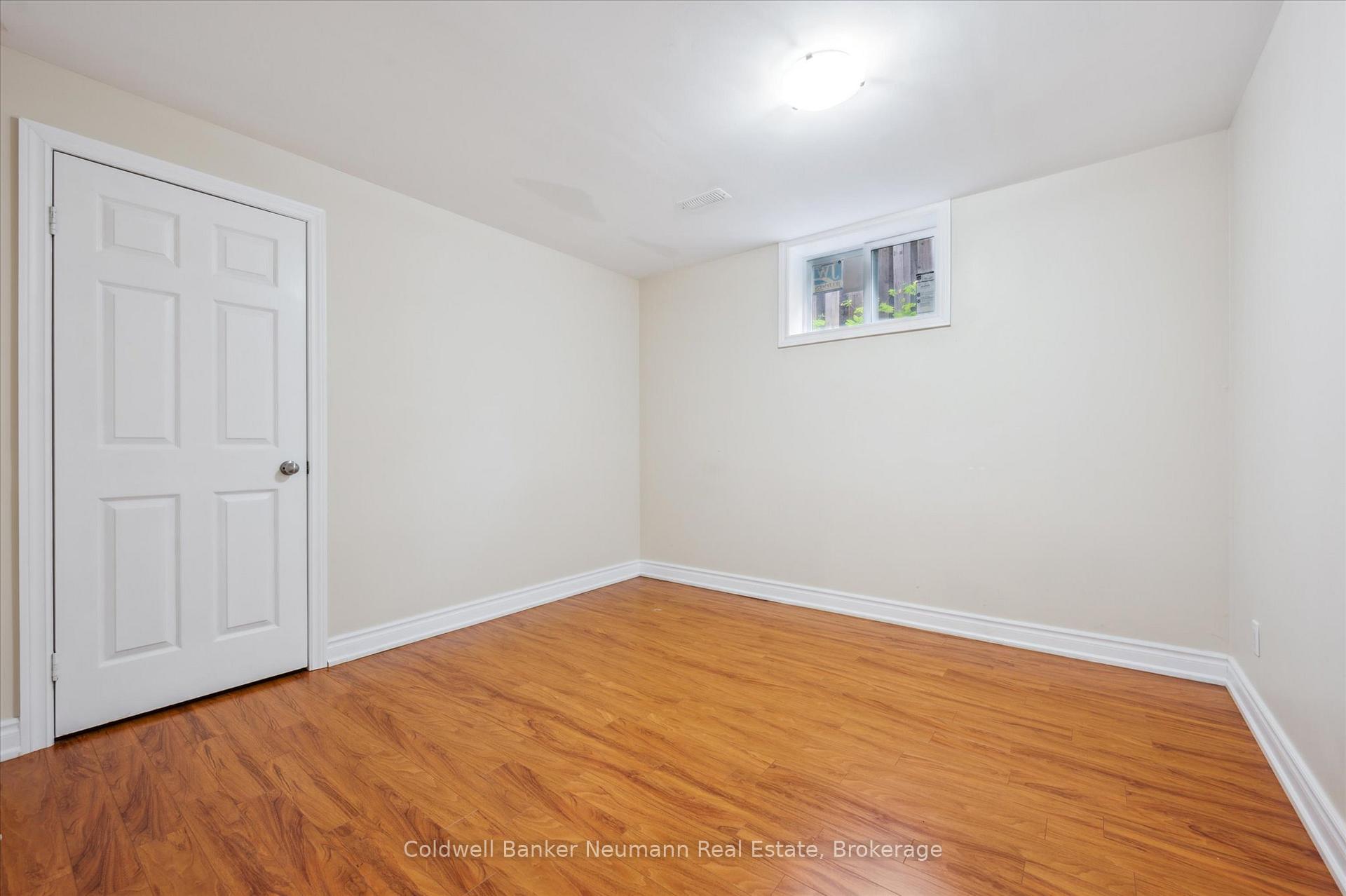 Photo 33 of 15 Hands Drive, Guelph, Kortright East — HOMEH