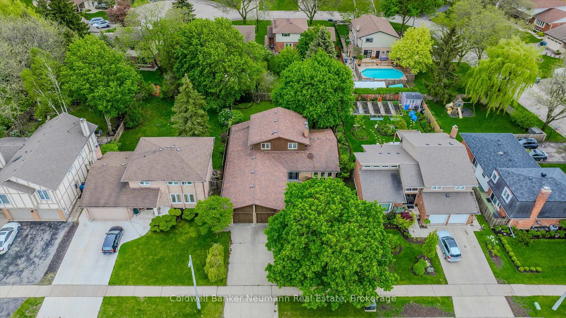Photo 41 of 15 Hands Drive, Guelph, Kortright East — HOMEH