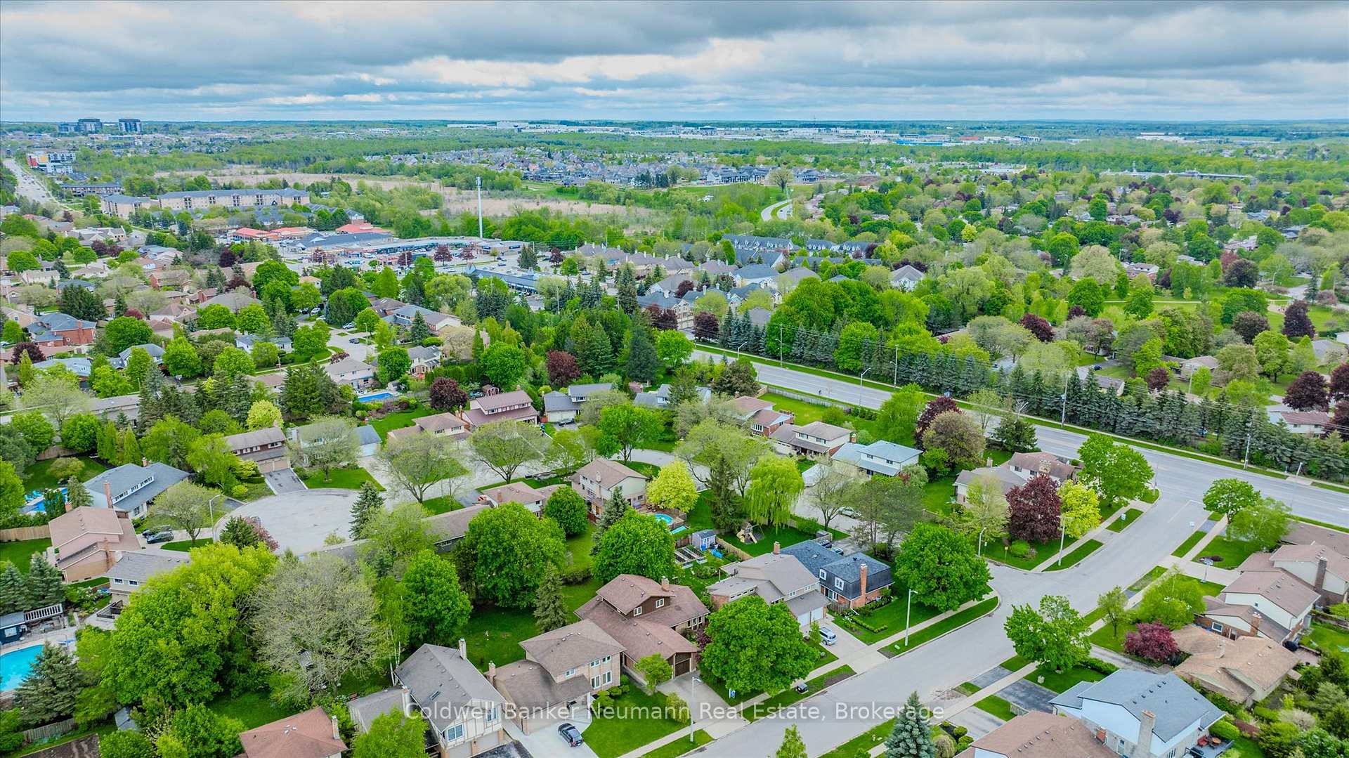 Photo 45 of 15 Hands Drive, Guelph, Kortright East — HOMEH