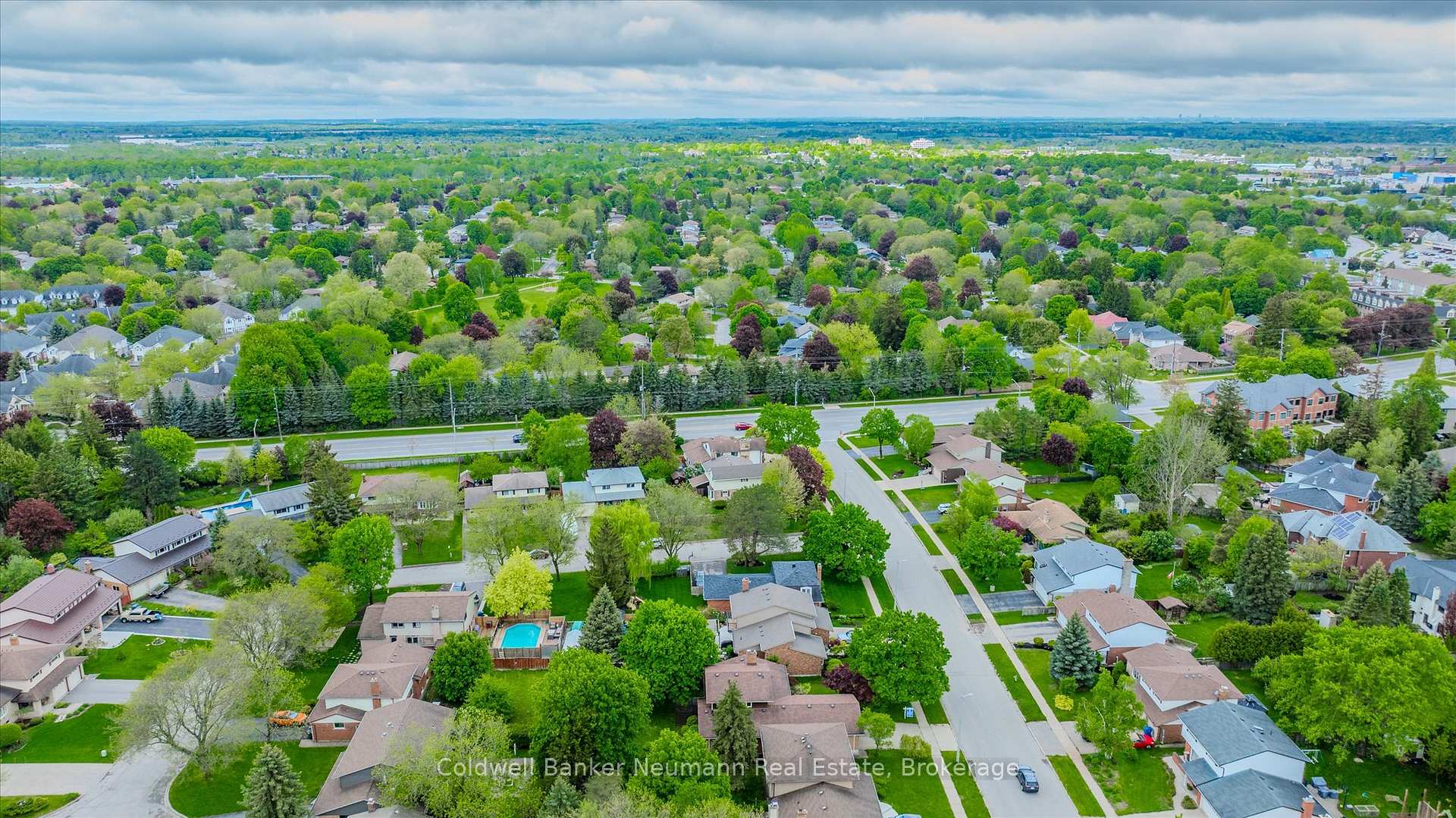 Photo 46 of 15 Hands Drive, Guelph, Kortright East — HOMEH