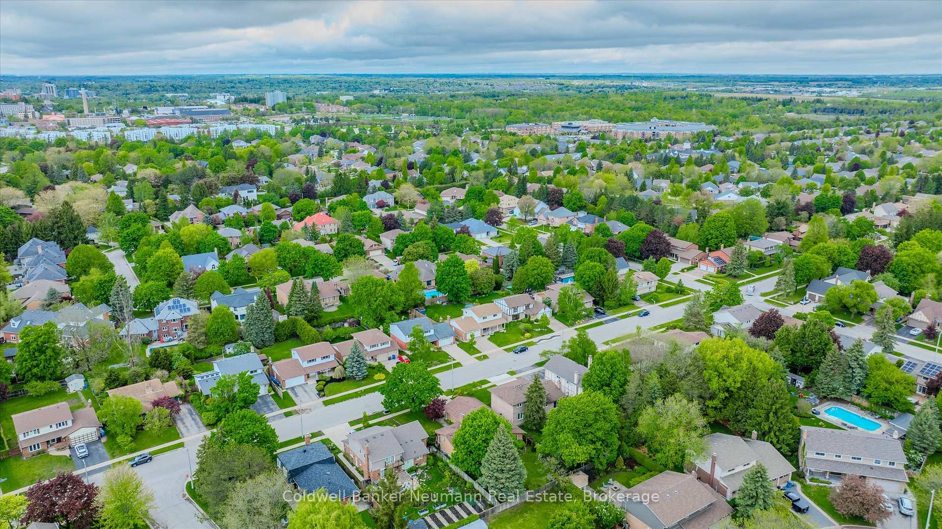 Photo 50 of 15 Hands Drive, Guelph, Kortright East — HOMEH