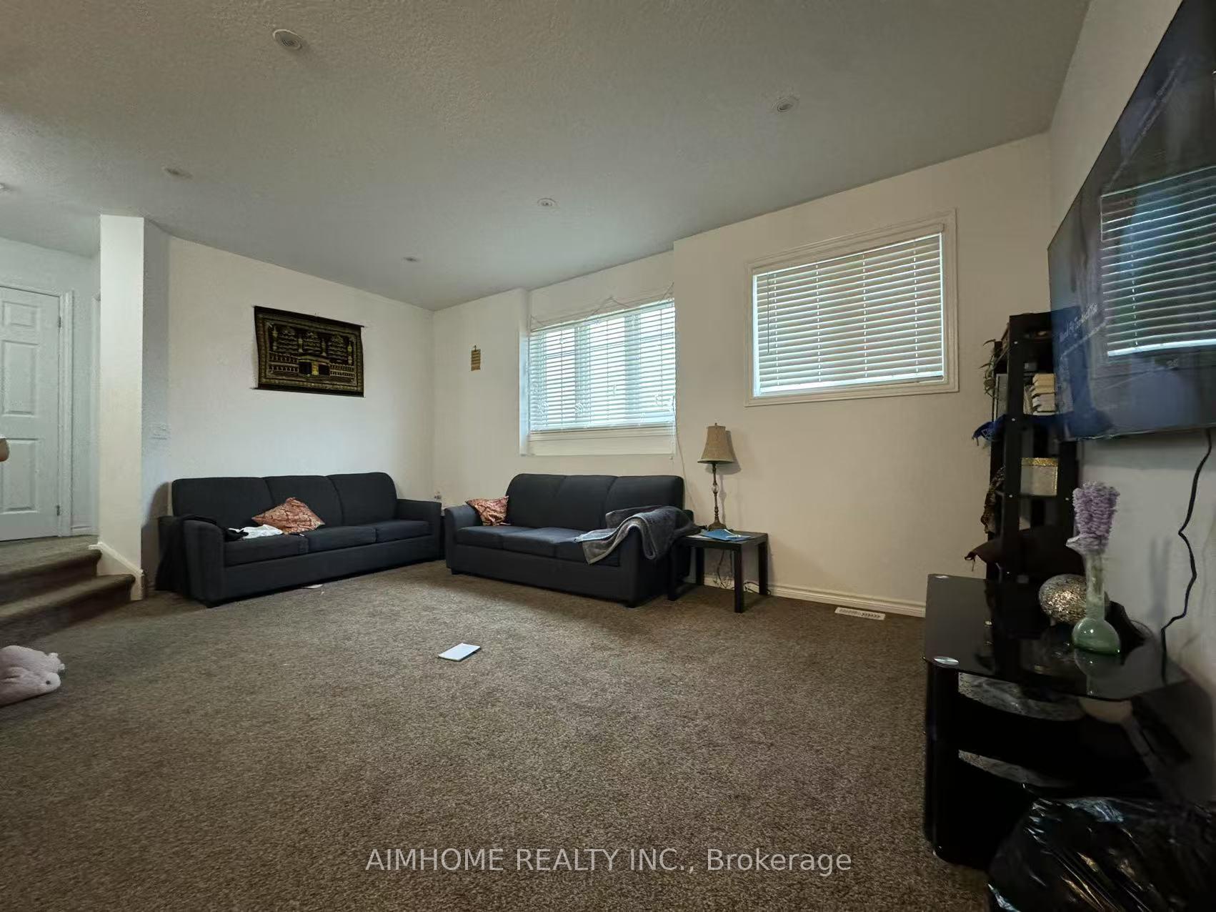 Photo 7 of 670 Indian Grass Street, Waterloo, Columbia Forest — HOMEH