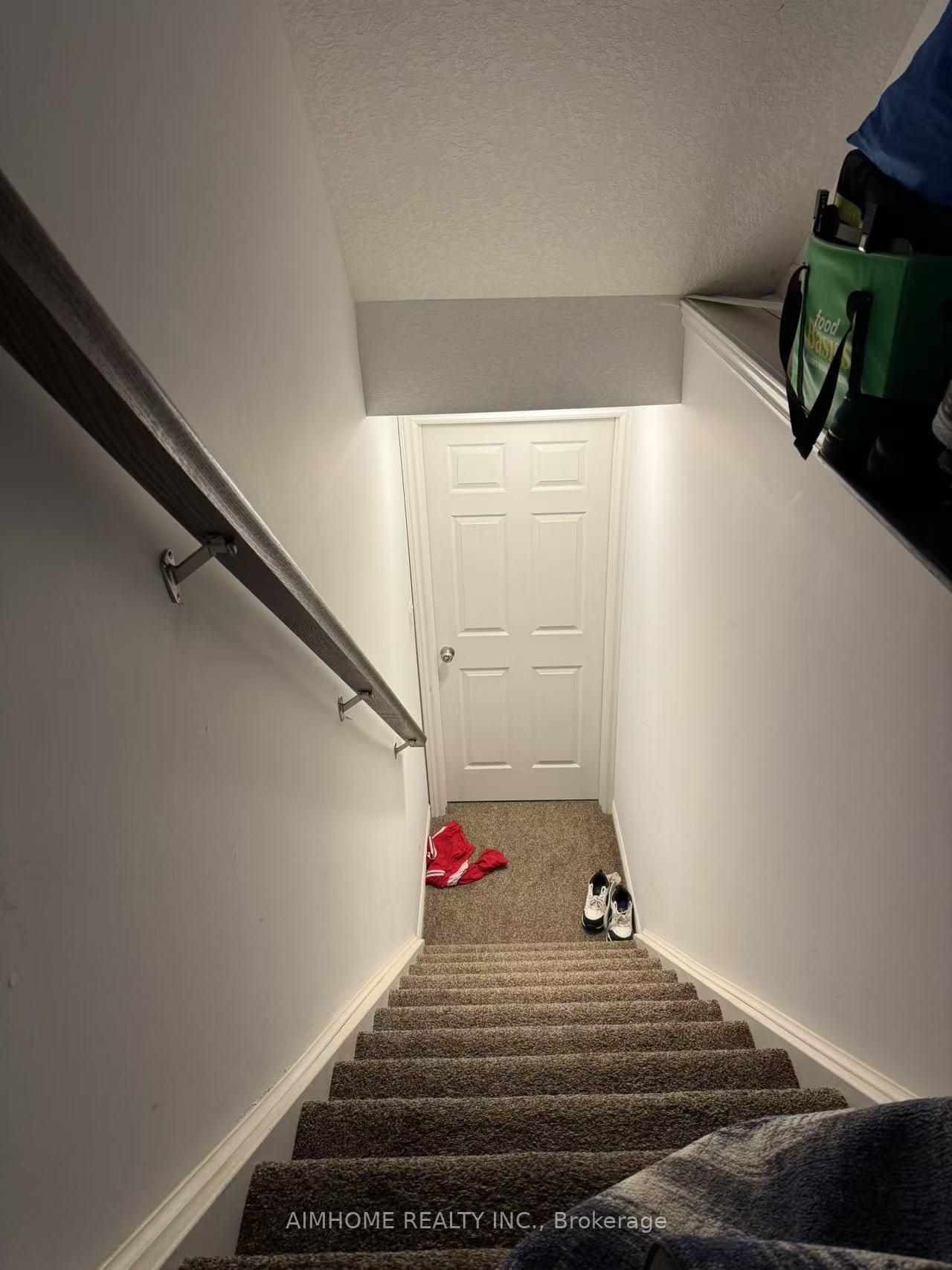 Photo 5 of 670 Indian Grass Street, Waterloo, Columbia Forest — HOMEH