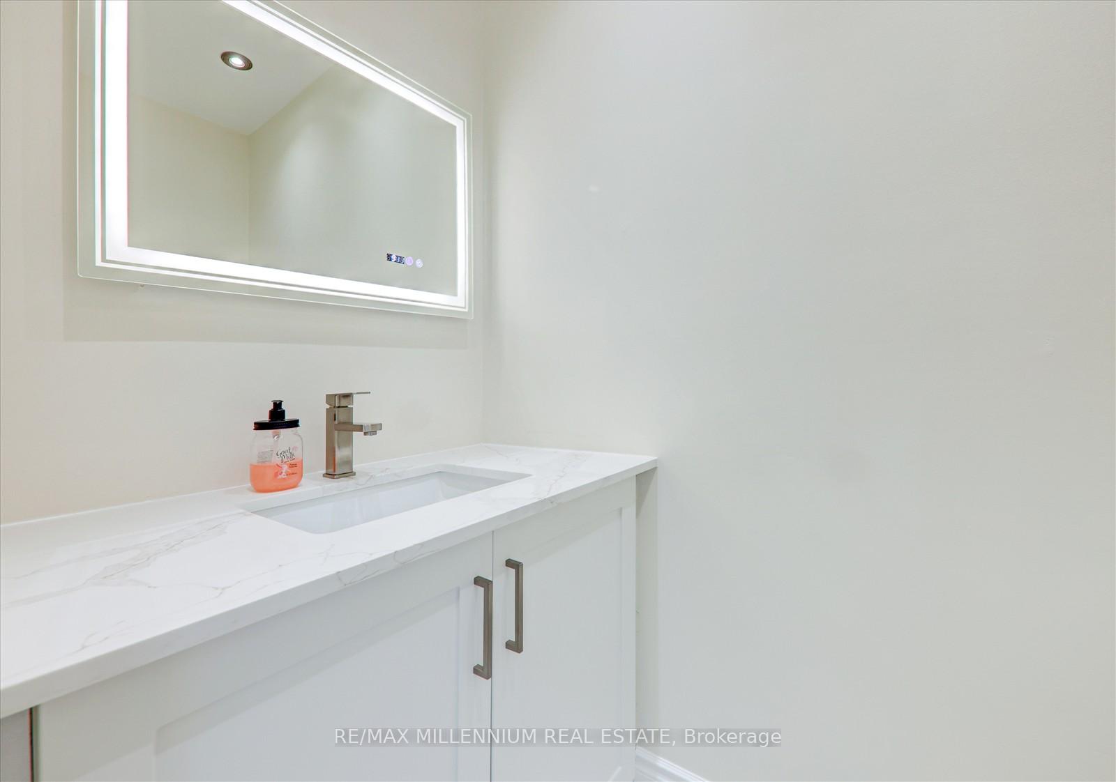 Photo 24 of 13 Ebby Avenue, Brampton, Heart Lake West — HOMEH