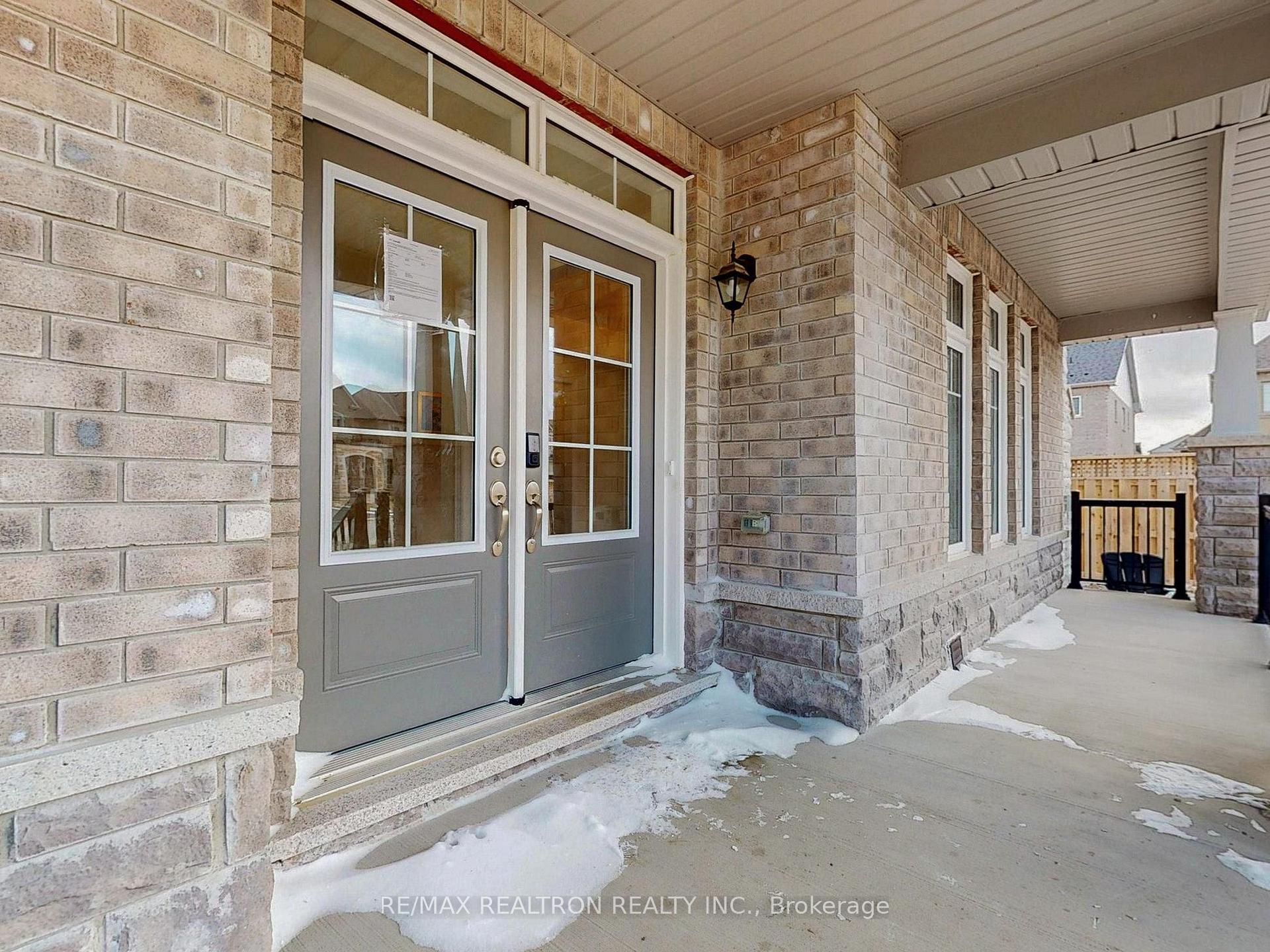 Front of Unit 1143, 1644 Corsal Court