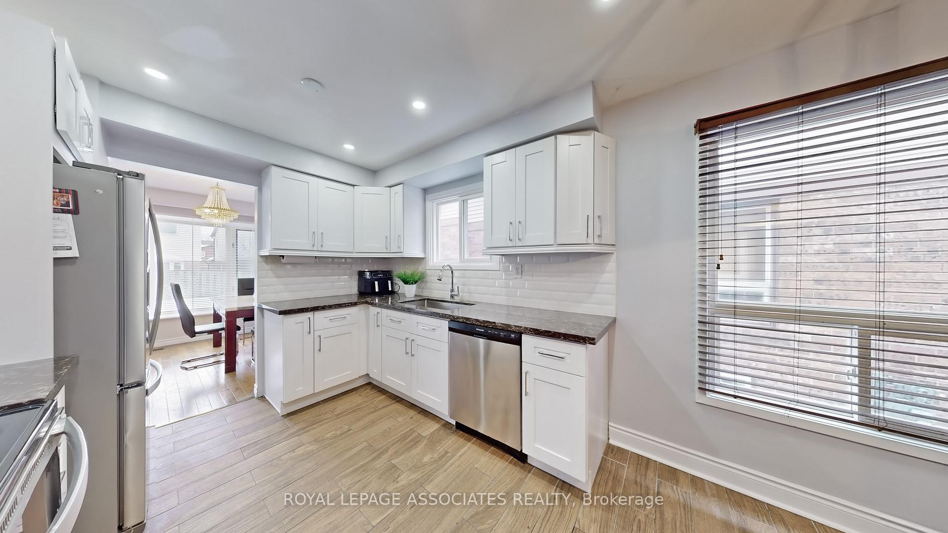 Photo 16 of 5 Rustywood Drive, Brampton, Fletcher's West — HOMEH