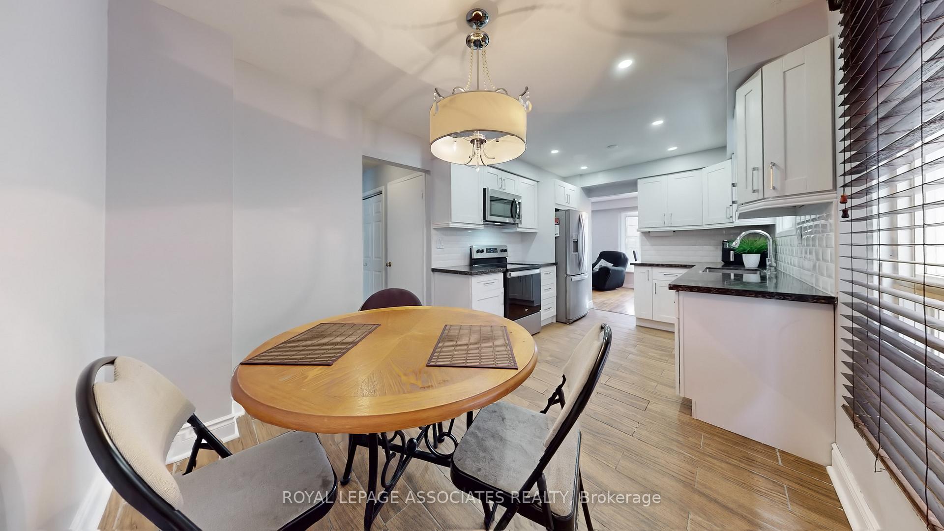 Photo 20 of 5 Rustywood Drive, Brampton, Fletcher's West — HOMEH