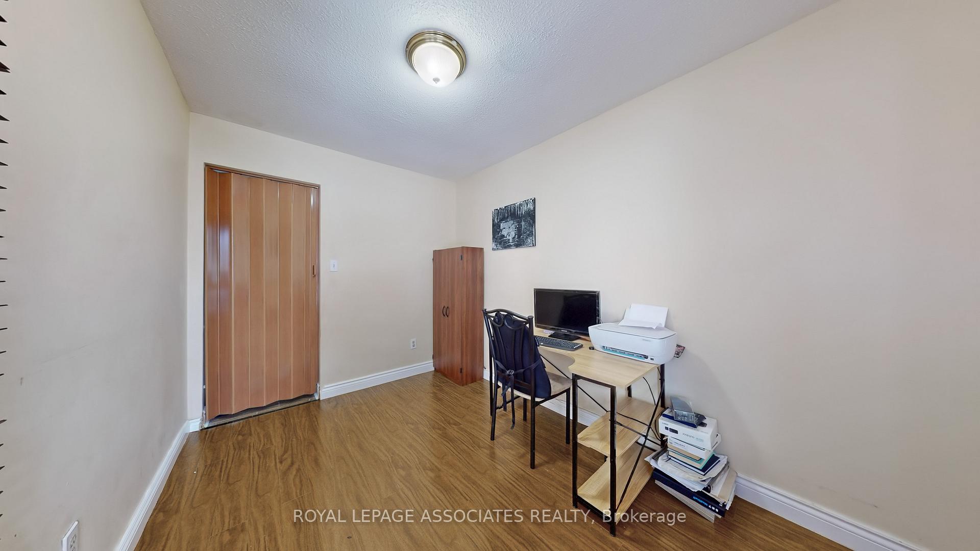 Photo 21 of 5 Rustywood Drive, Brampton, Fletcher's West — HOMEH