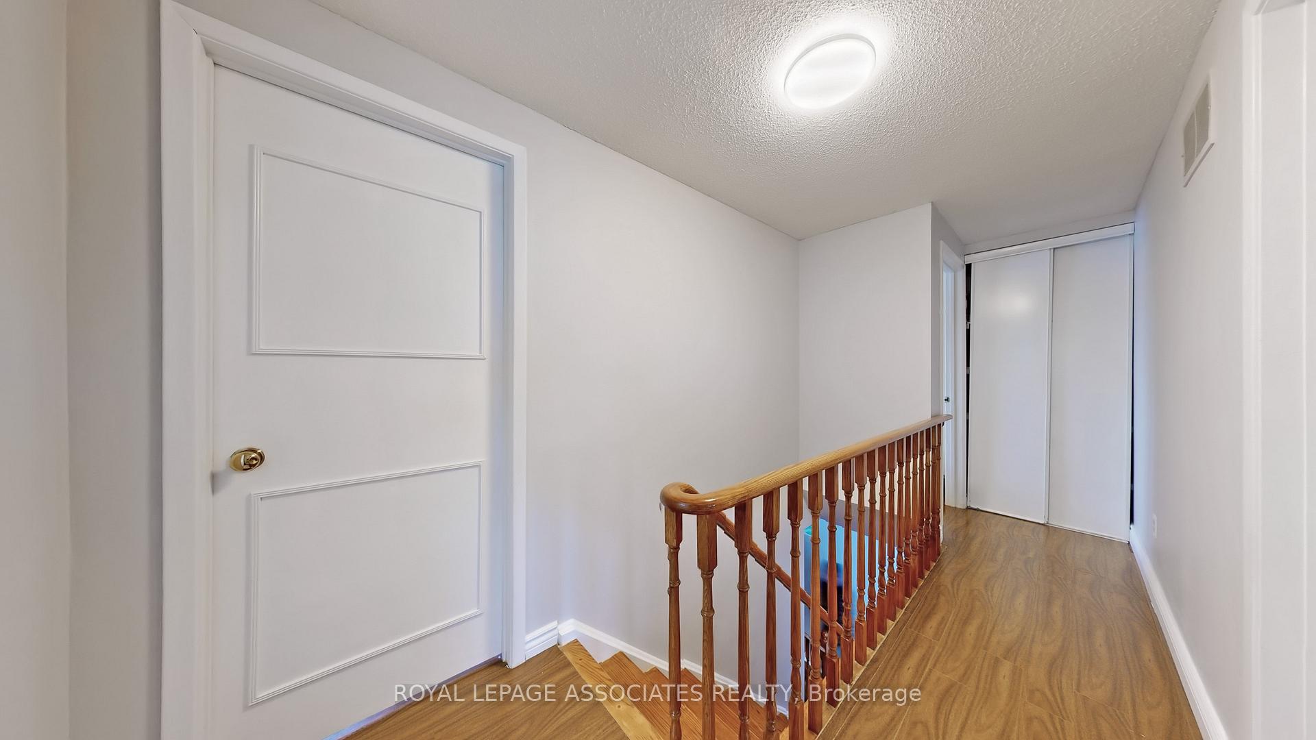 Photo 23 of 5 Rustywood Drive, Brampton, Fletcher's West — HOMEH
