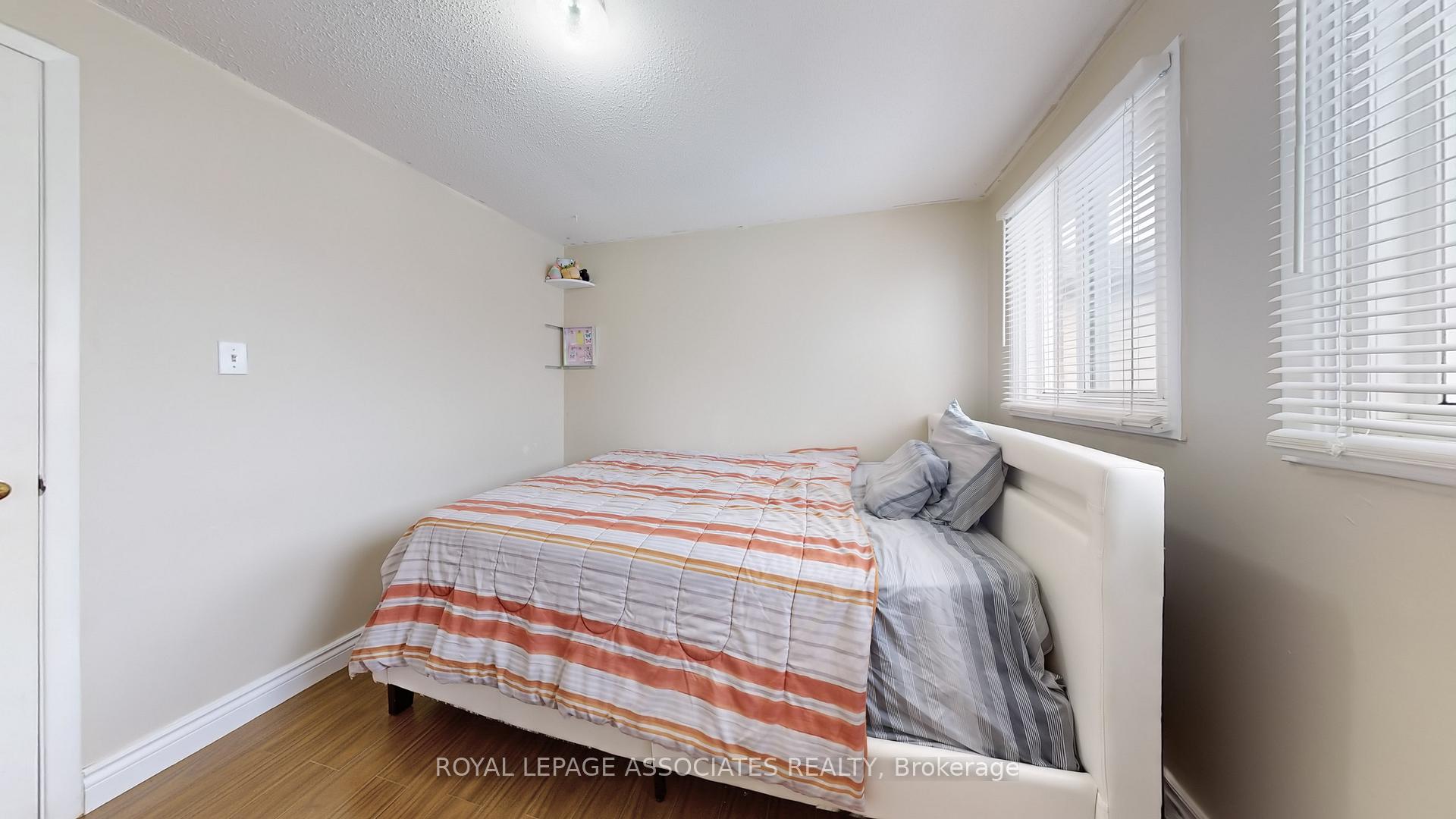 Photo 32 of 5 Rustywood Drive, Brampton, Fletcher's West — HOMEH