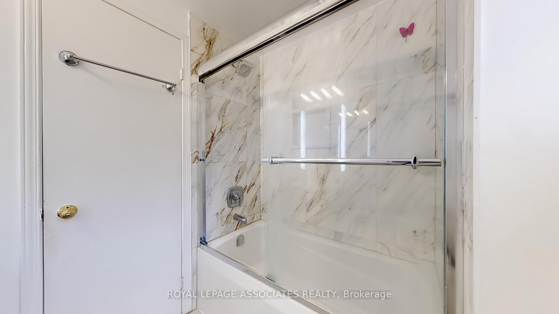 Photo 47 of 5 Rustywood Drive, Brampton, Fletcher's West — HOMEH
