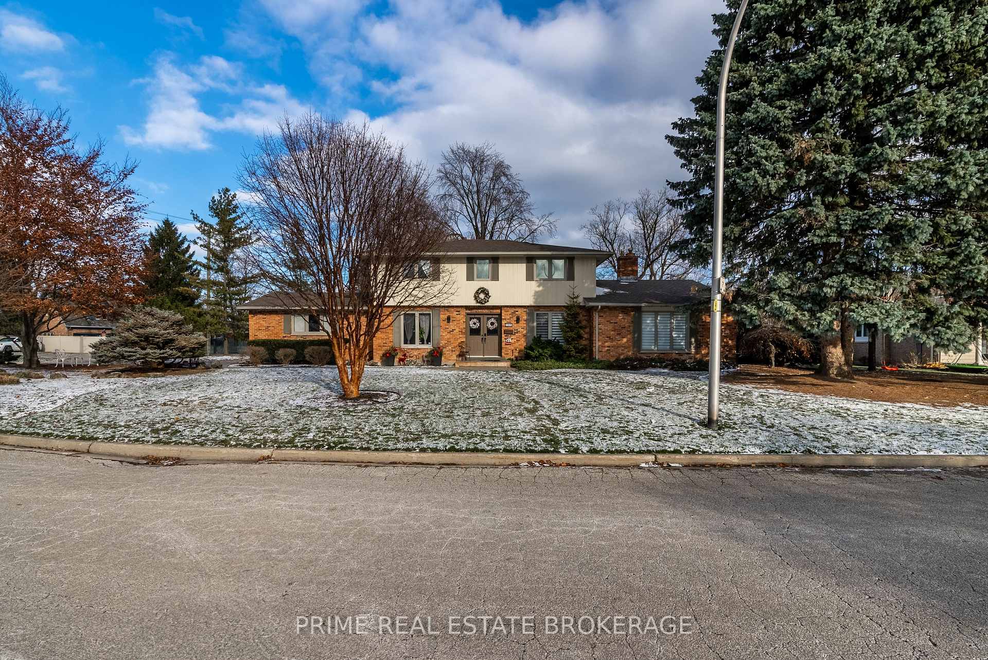 Front of 147 Crystal Drive