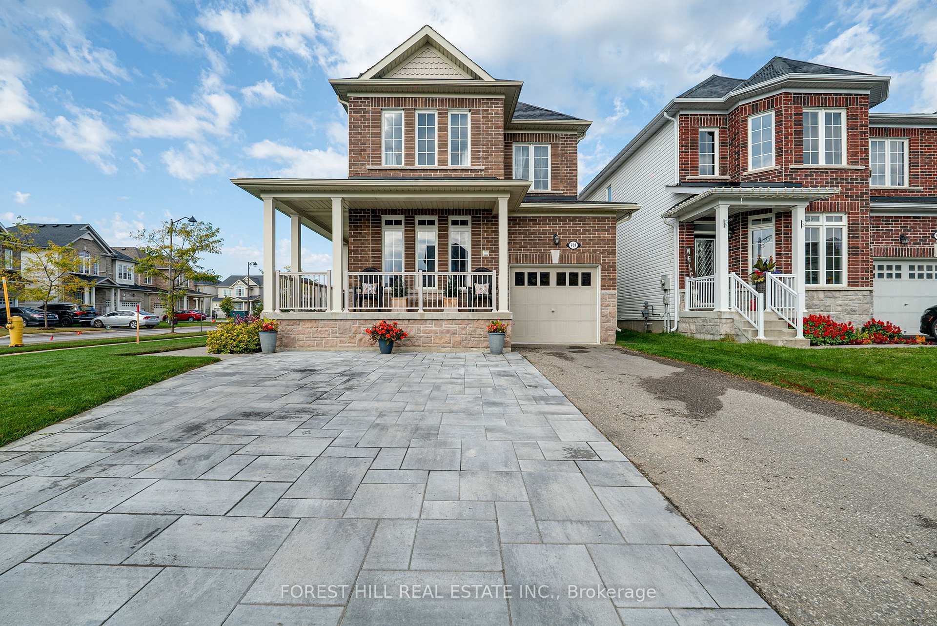 Photo 3 of 701 Cook Crescent, Shelburne — HOMEH