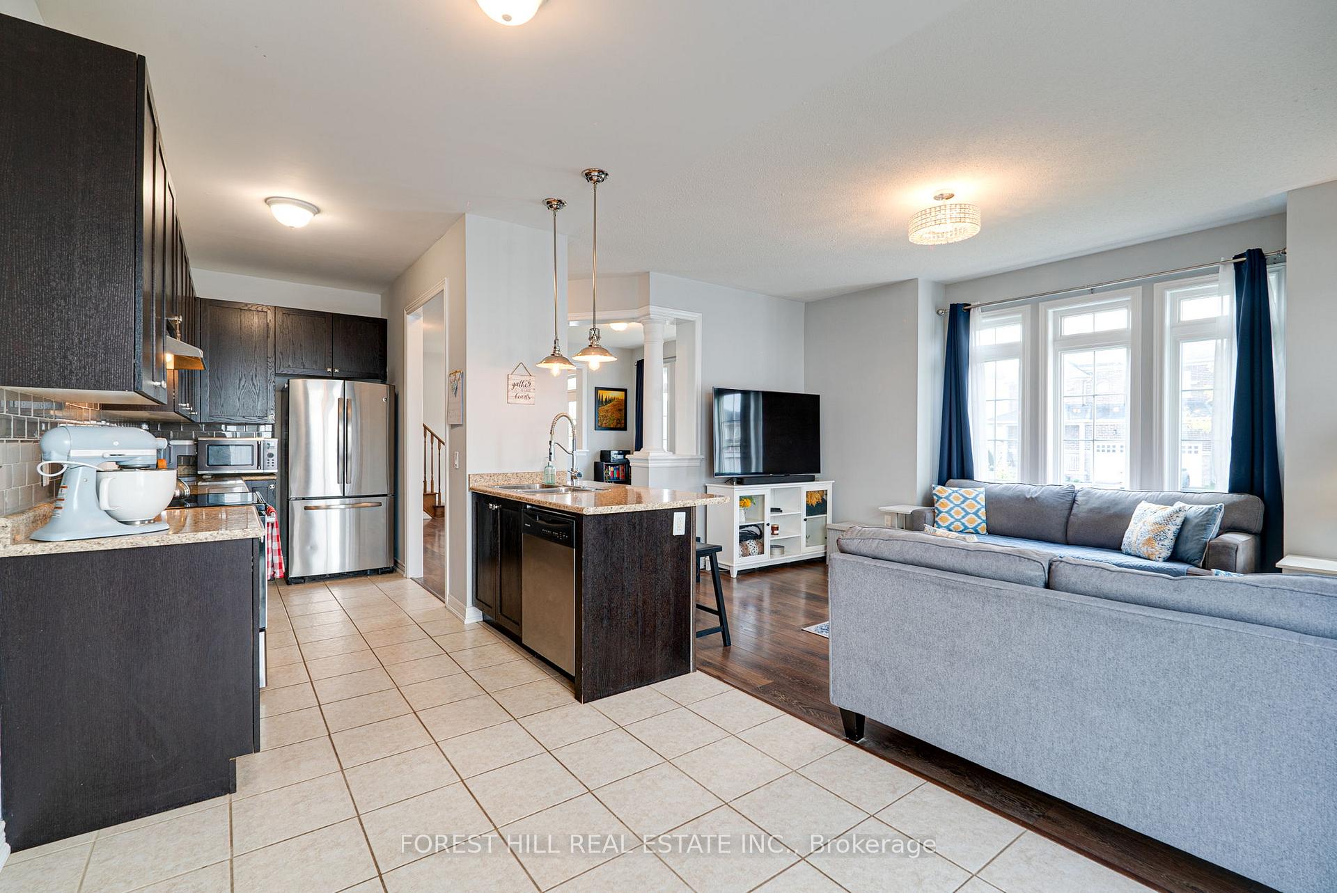 Photo 6 of 701 Cook Crescent, Shelburne — HOMEH
