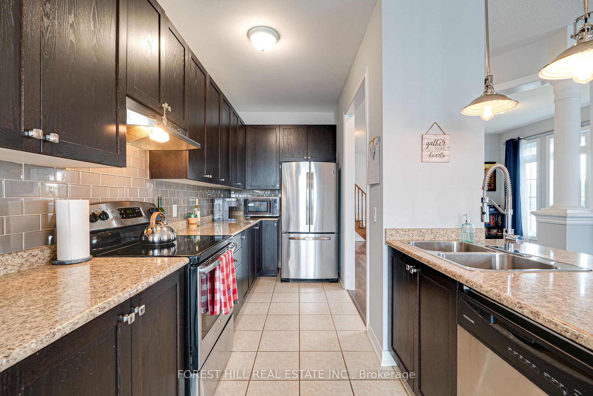 Photo 8 of 701 Cook Crescent, Shelburne — HOMEH