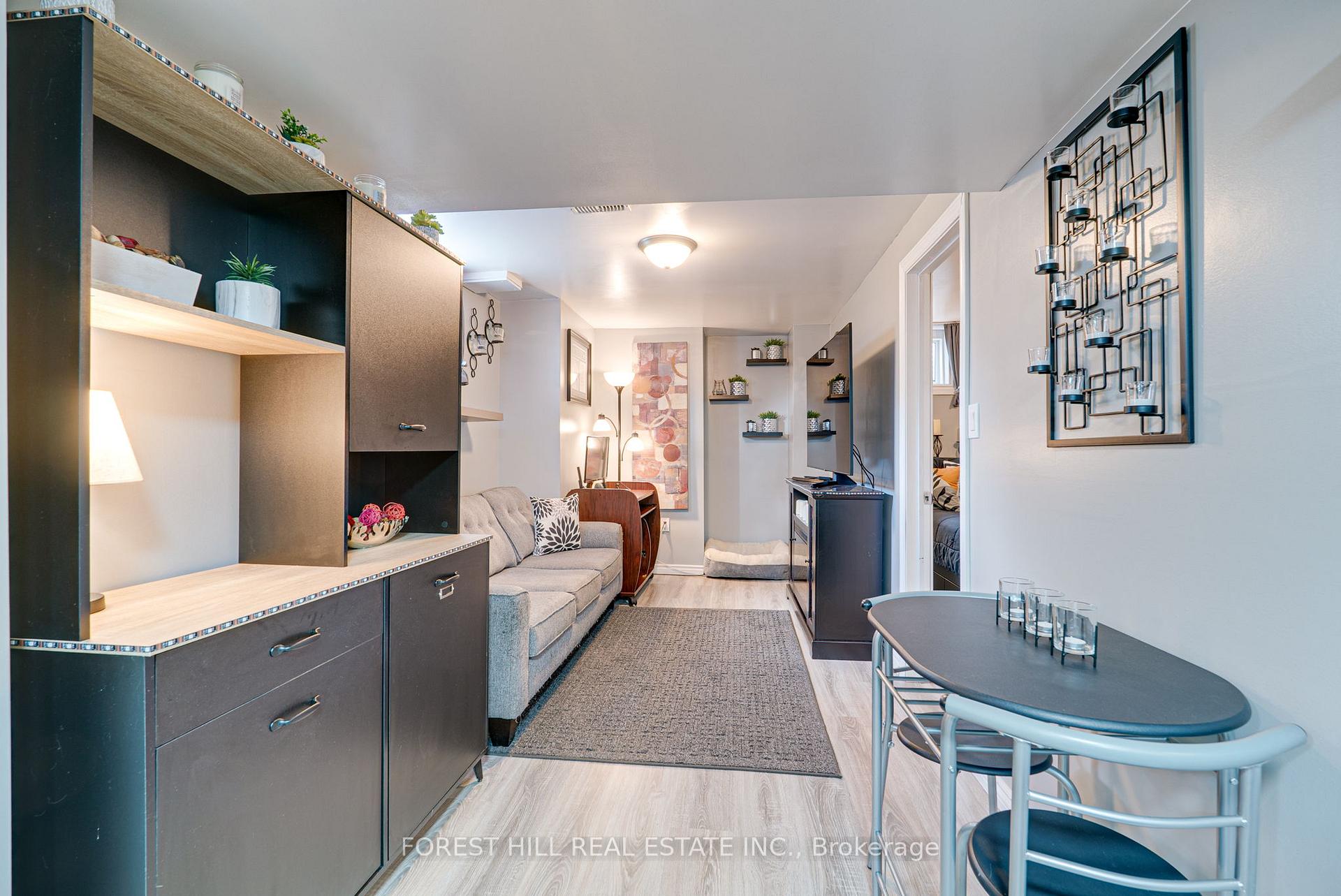 Photo 18 of 701 Cook Crescent, Shelburne — HOMEH