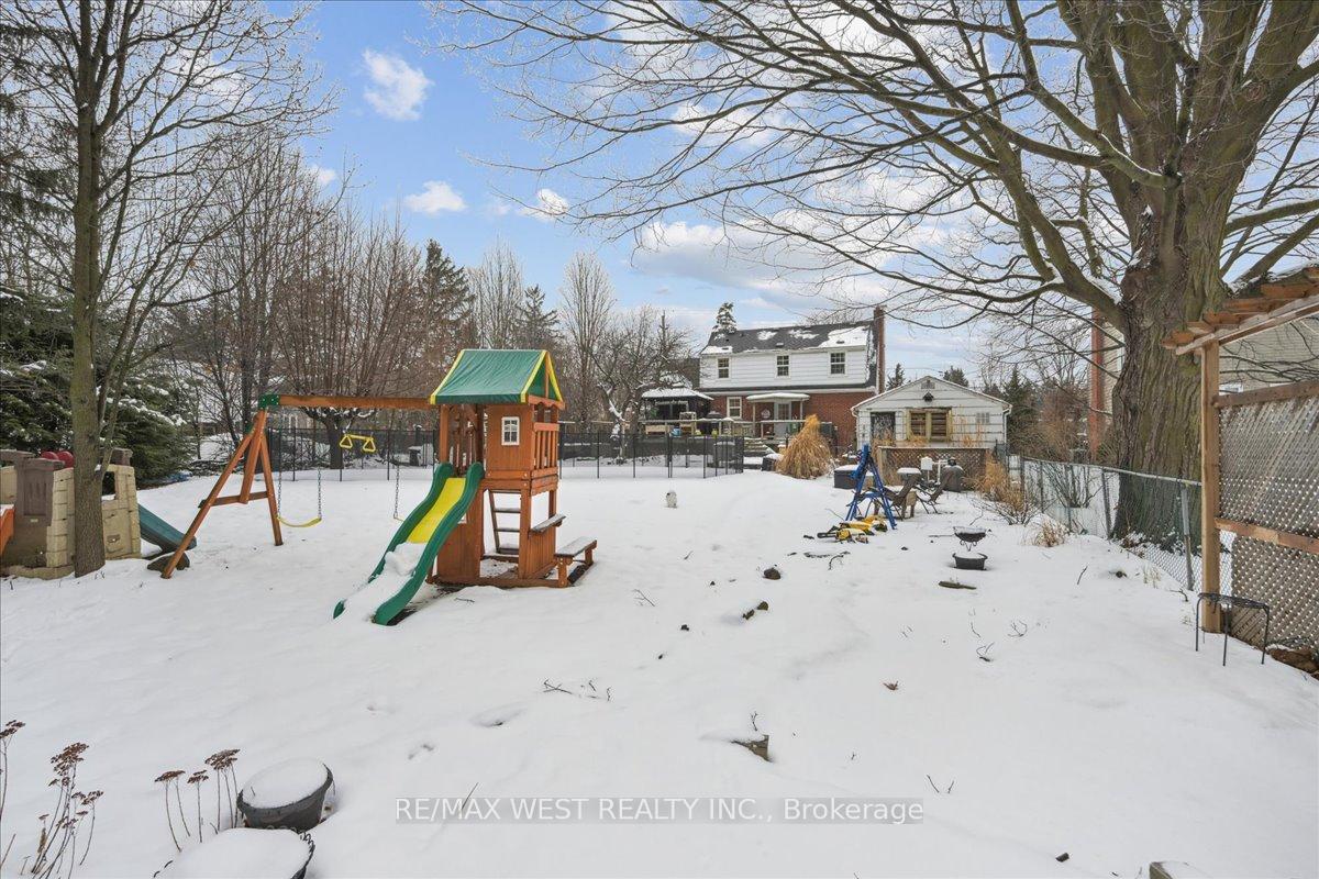 Photo 15 of 338 Parkside Drive, Hamilton, Waterdown — HOMEH