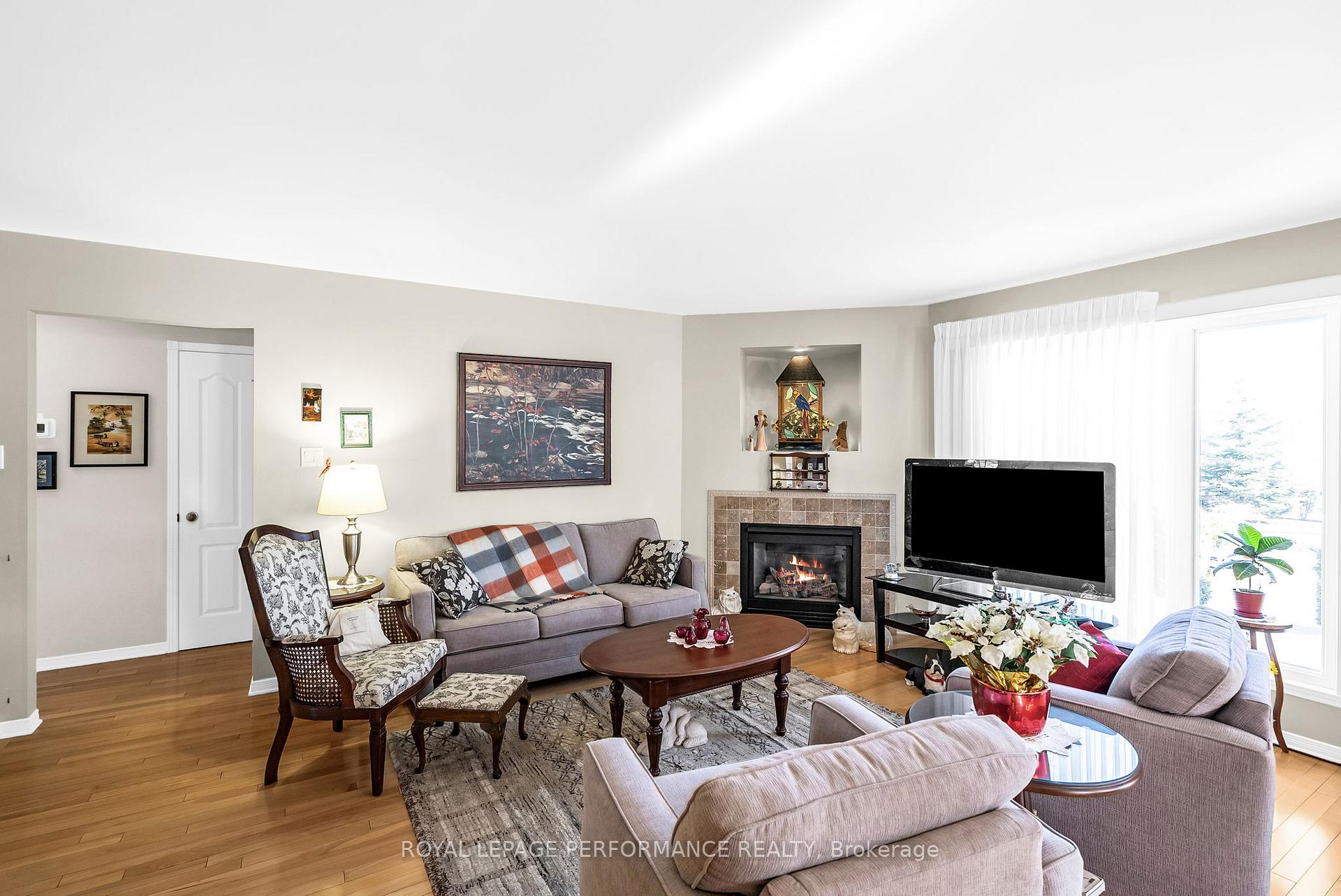 Photo 16 of 2029 Concorde Avenue, Cornwall — HOMEH