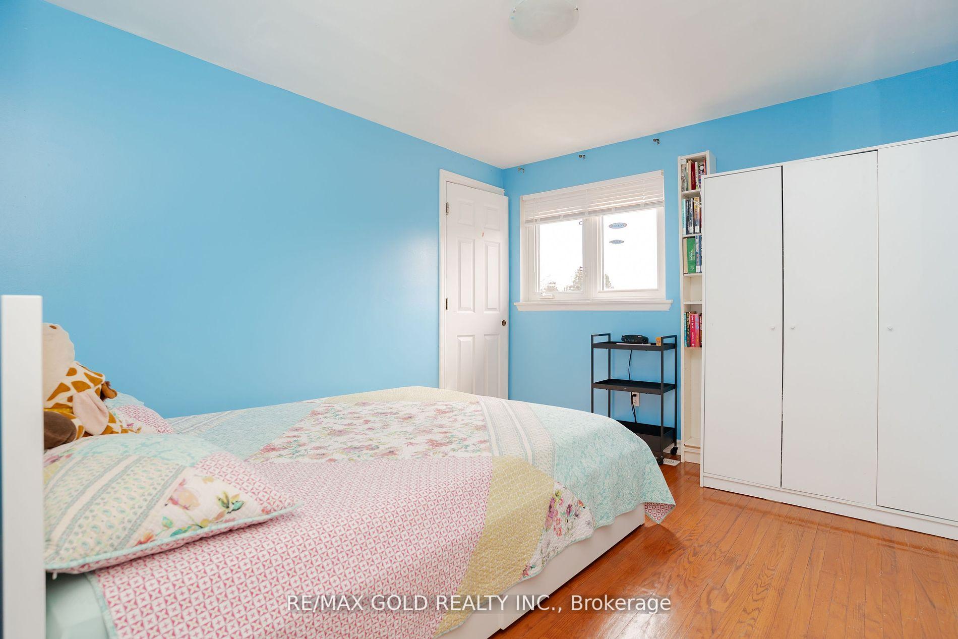 Photo 24 of 30 Dunblaine Crescent, Brampton, Southgate — HOMEH