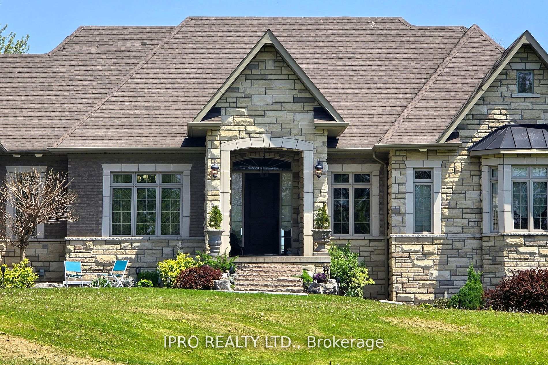 Photo 25 of 705 Lake Ridge Road S, Whitby, Rural Whitby — HOMEH