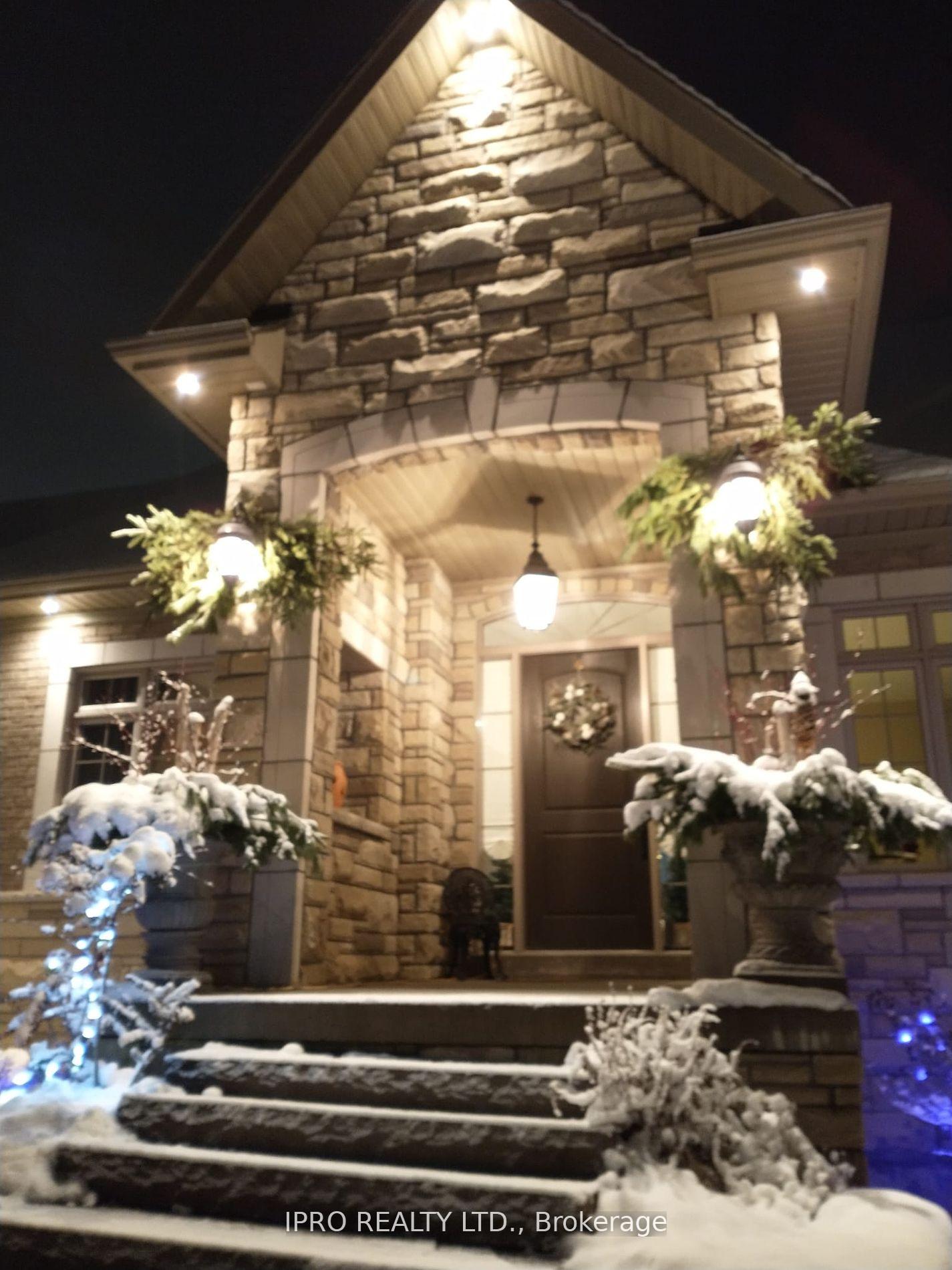 Photo 4 of 705 Lake Ridge Road S, Whitby, Rural Whitby — HOMEH