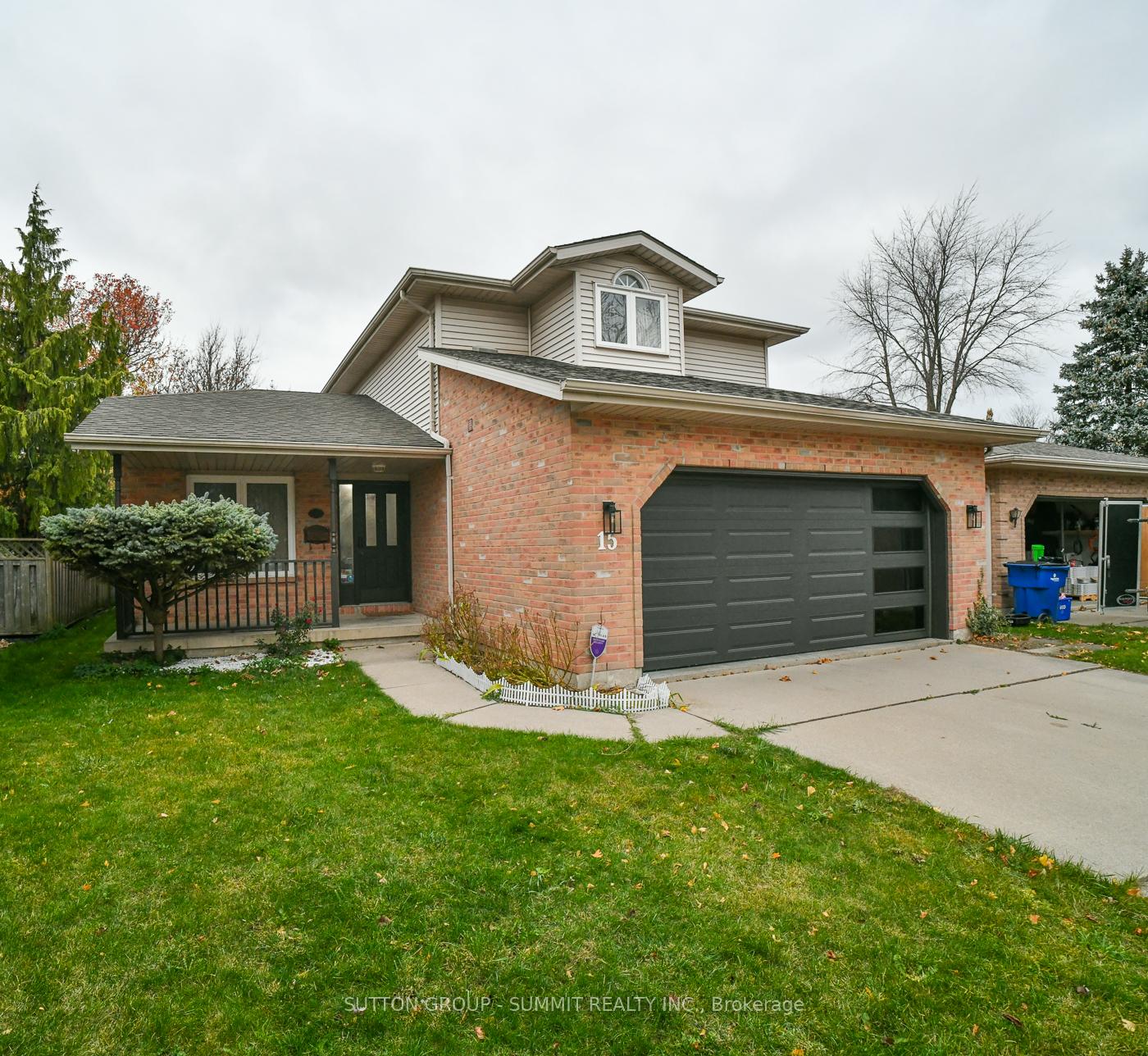 Front of 15 Turquoise Court
