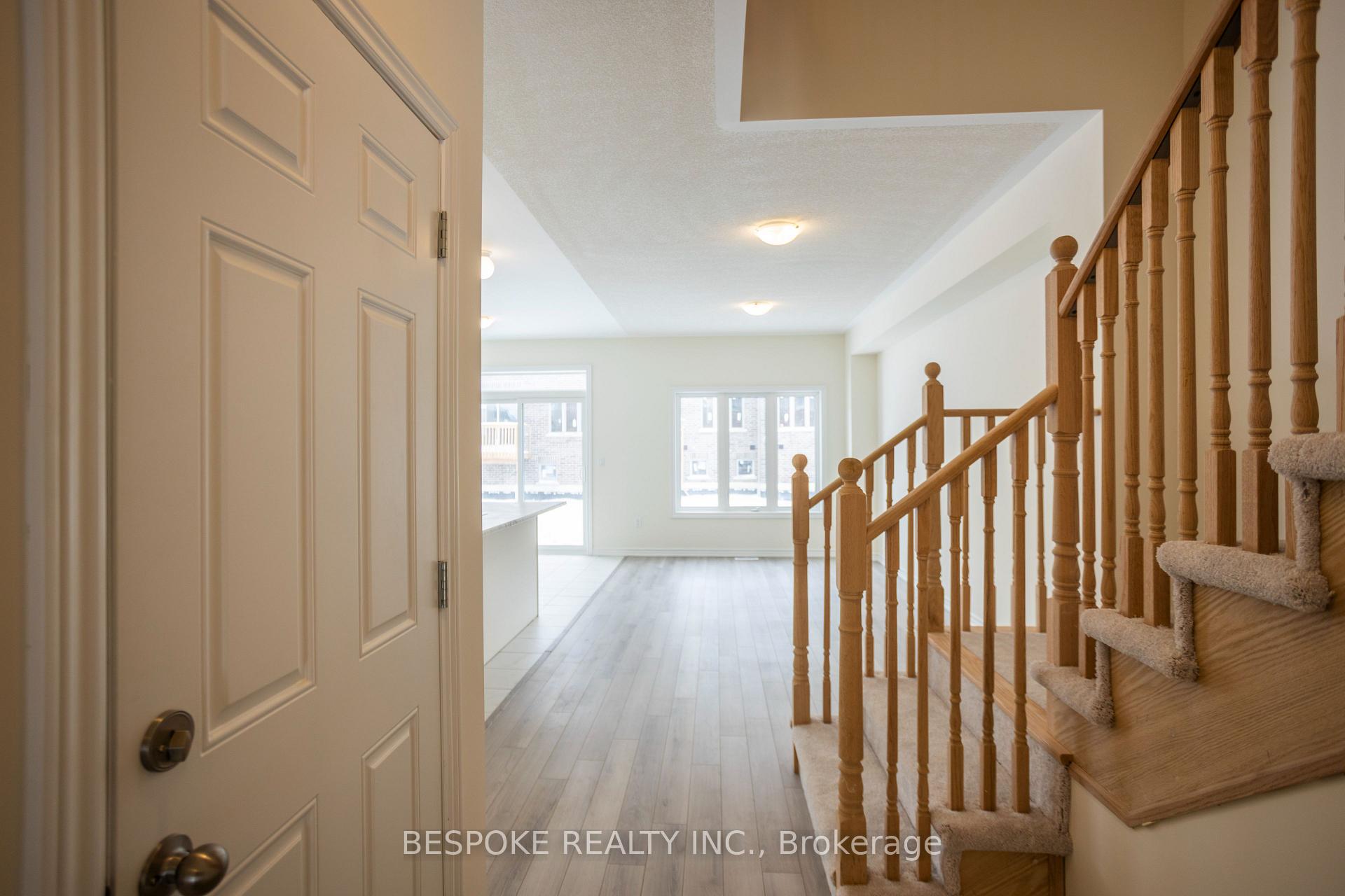 Photo 5 of 120 Robin Trail, Scugog, Port Perry — HOMEH
