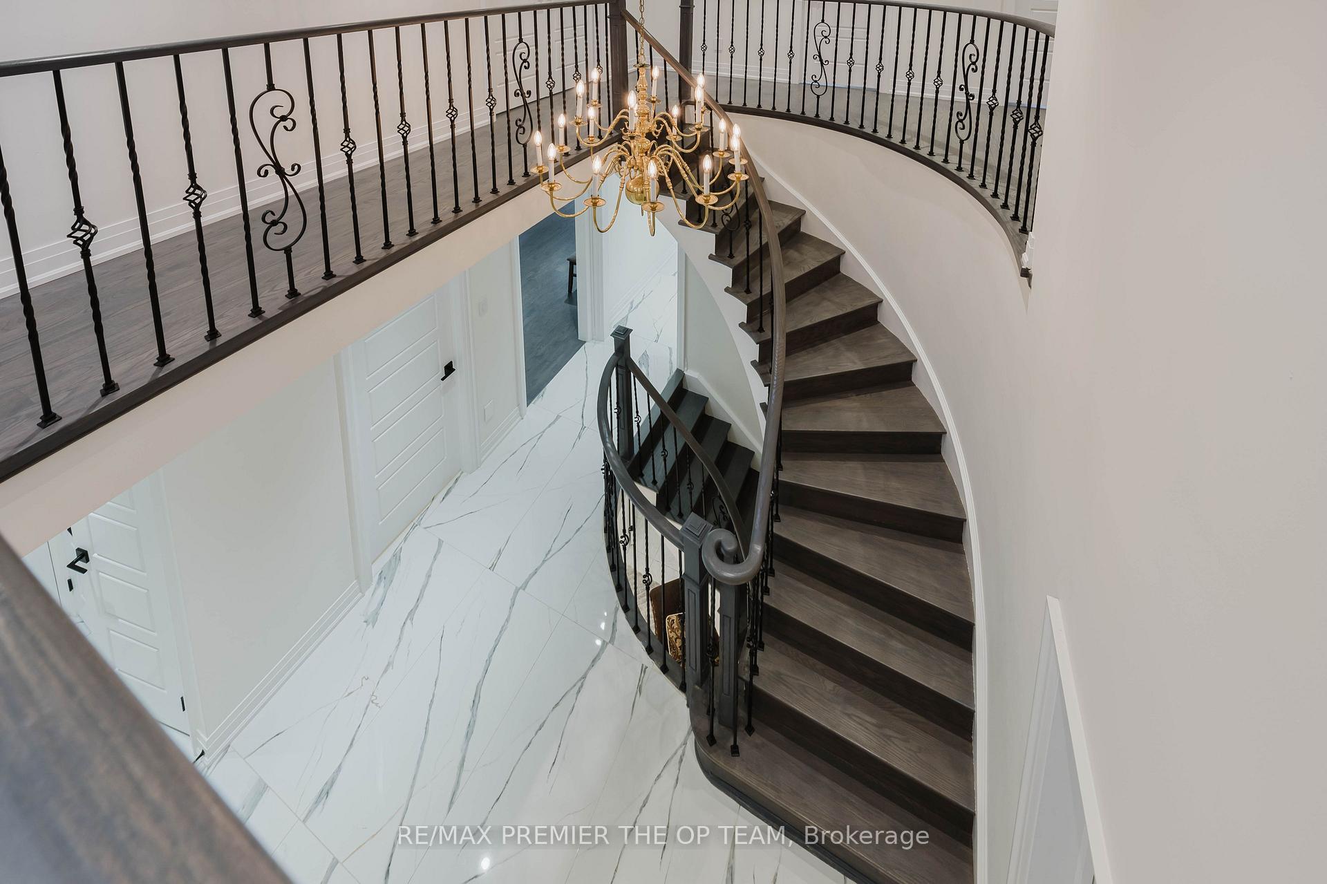 Photo 32 of 99 Benjamin Drive, Vaughan, East Woodbridge — HOMEH