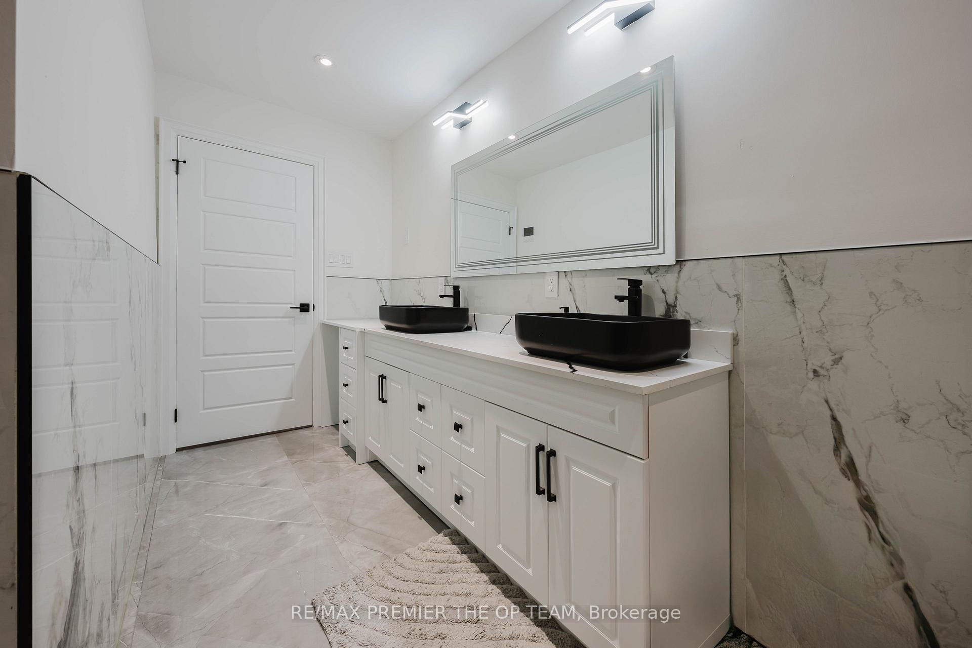 Photo 28 of 99 Benjamin Drive, Vaughan, East Woodbridge — HOMEH