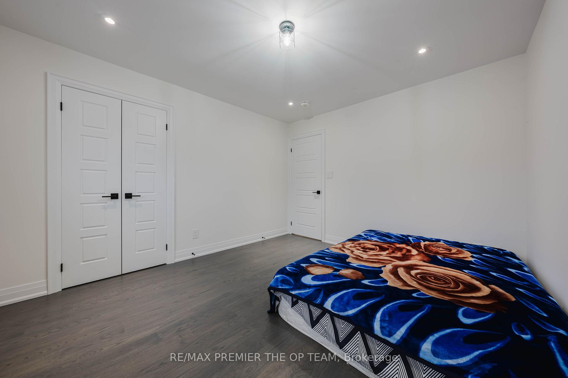 Photo 16 of 99 Benjamin Drive, Vaughan, East Woodbridge — HOMEH