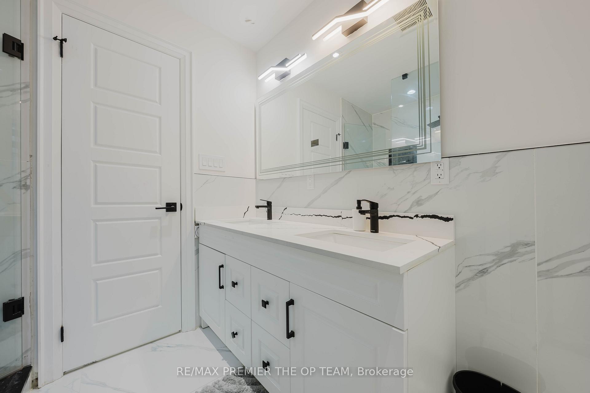Photo 12 of 99 Benjamin Drive, Vaughan, East Woodbridge — HOMEH