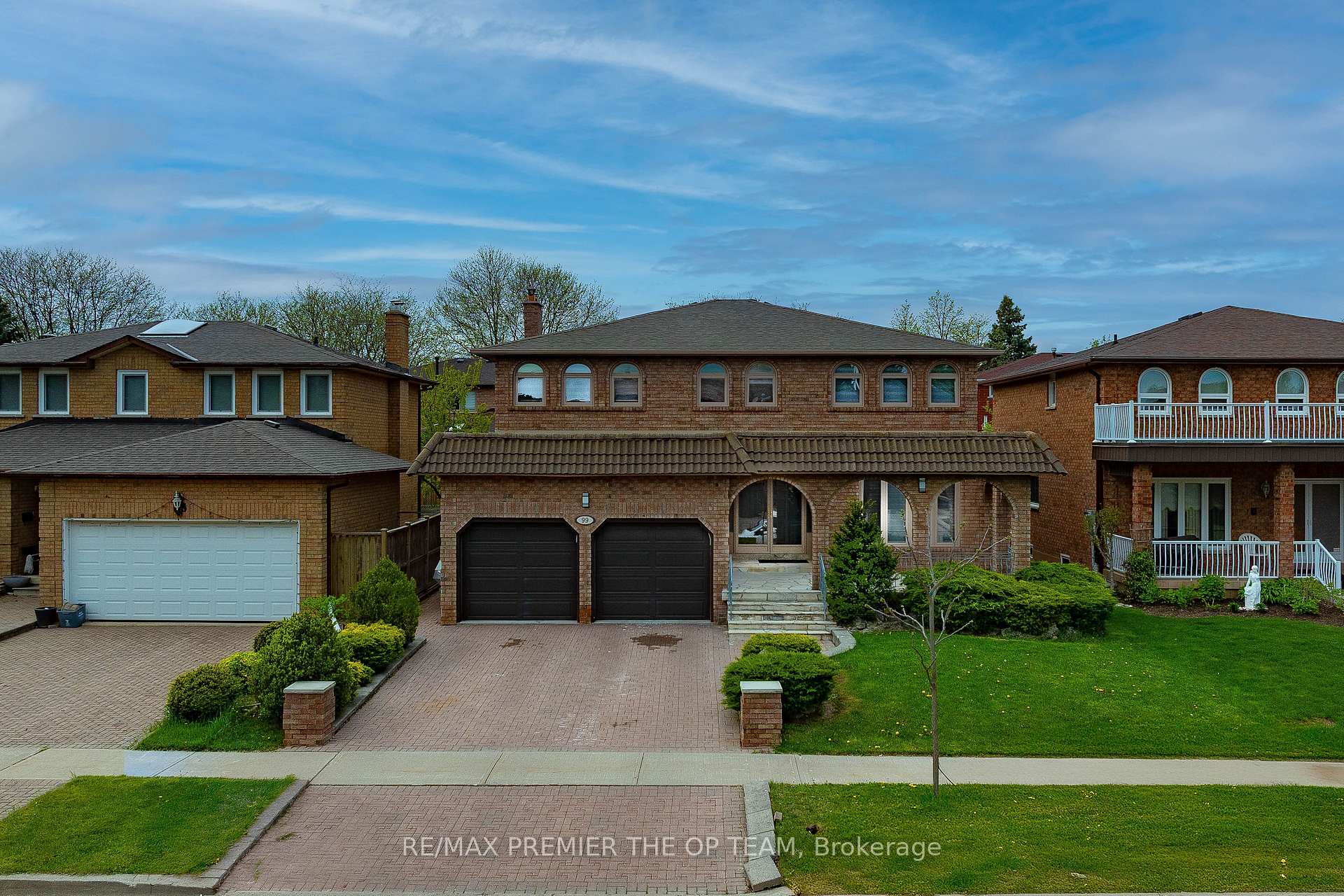 Photo 39 of 99 Benjamin Drive, Vaughan, East Woodbridge — HOMEH