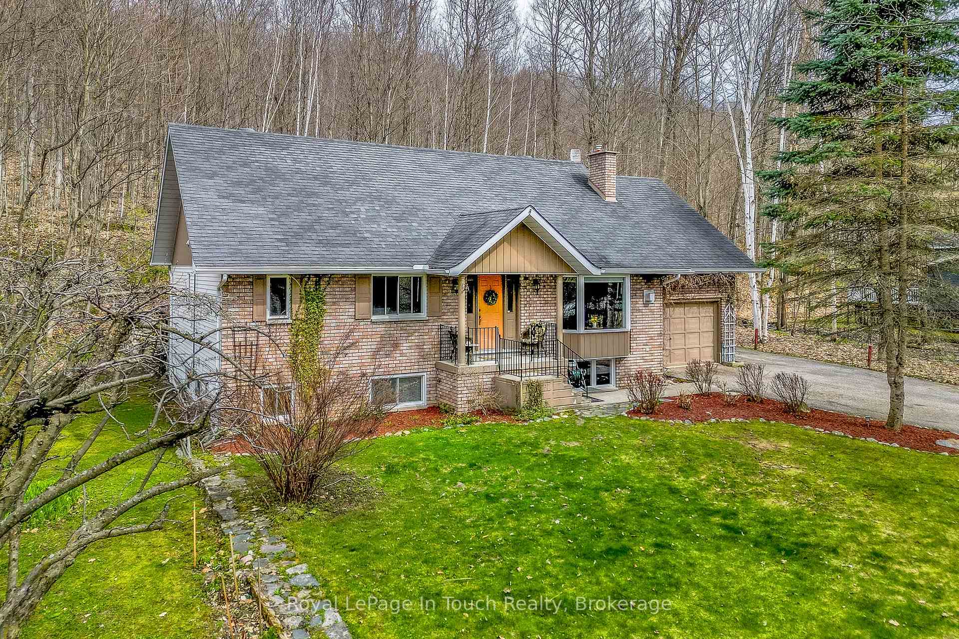 Photo 21 of 119 Silver Birch Drive, Tiny, Rural Tiny — HOMEH