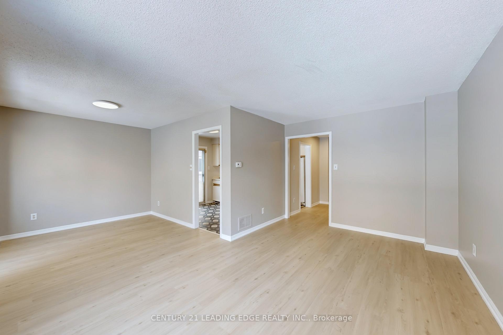 Photo 11 of 110 Stargell Crescent, Markham, Raymerville — HOMEH